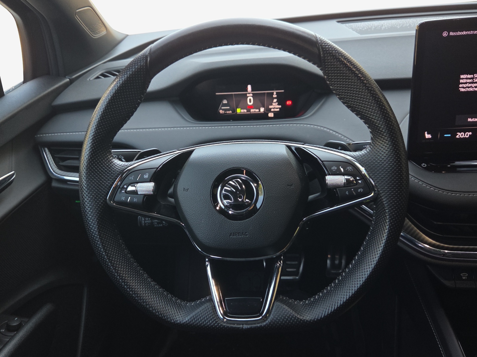 SKODA Enyaq iV 80x SportLine-image-8