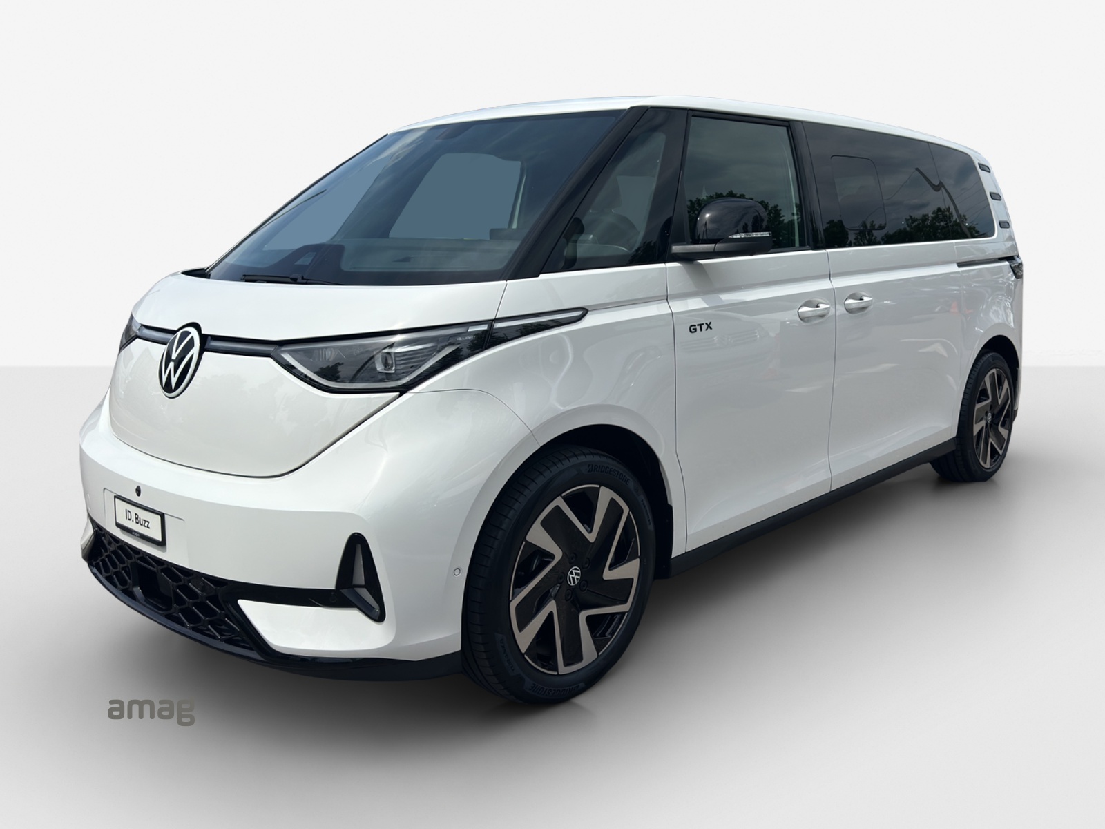 VW ID.Buzz LWB GTX 4 Motion-image-0