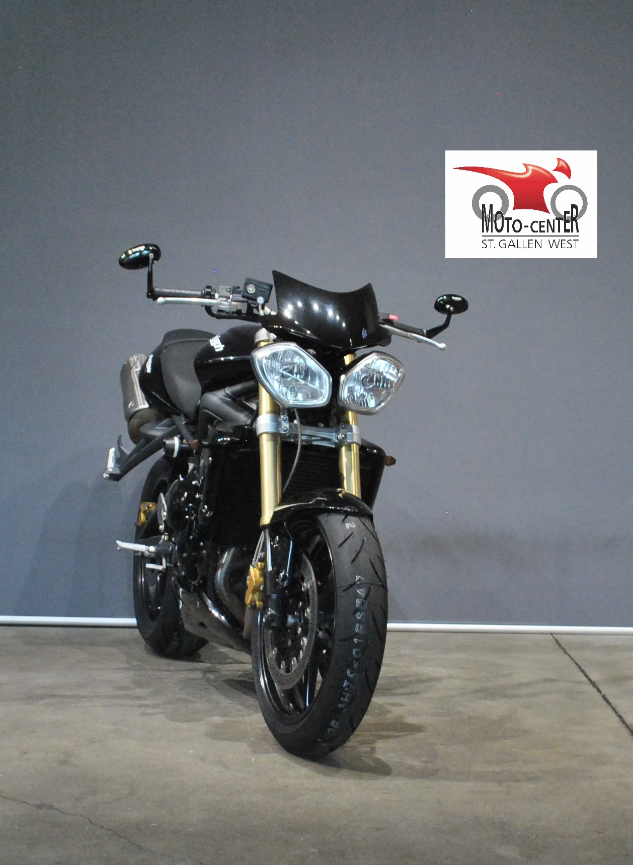 TRIUMPH Street Triple 675