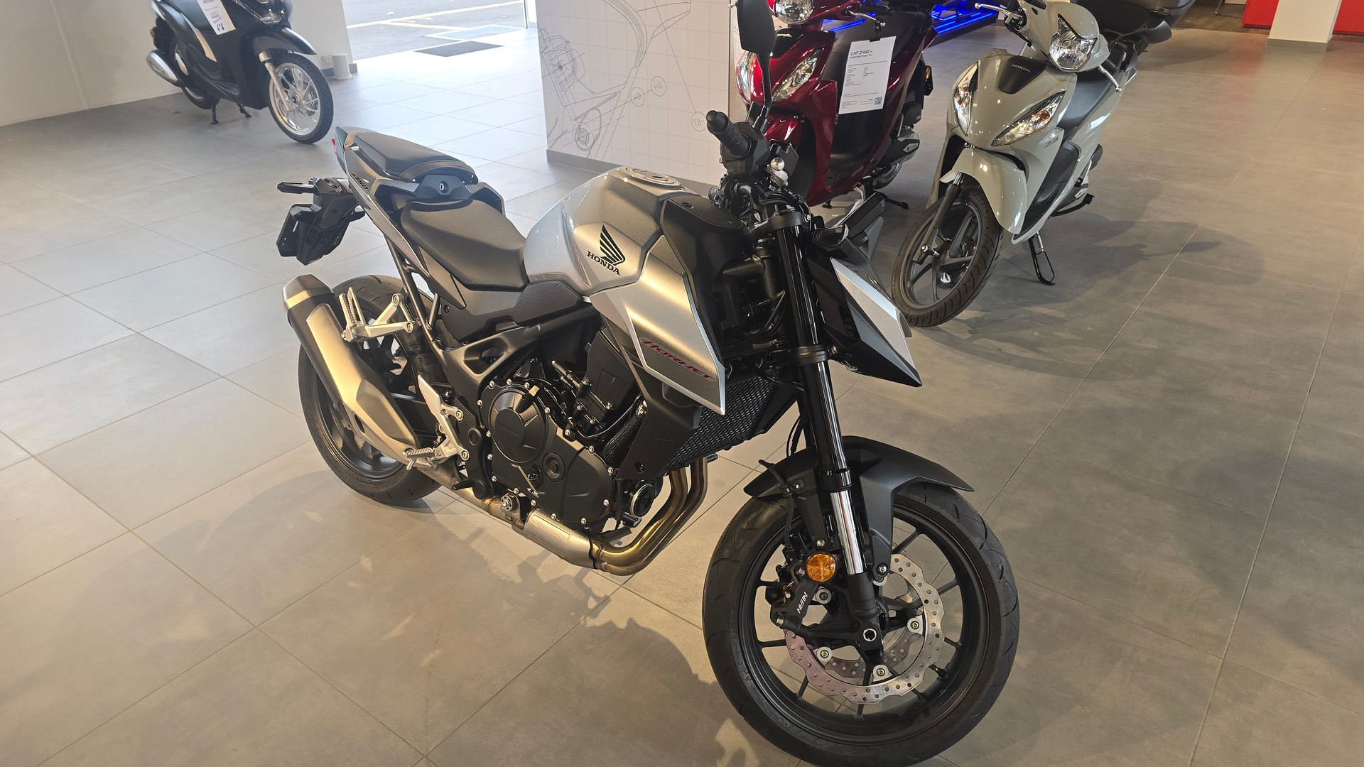 HONDA CB 750 Hornet-image-3