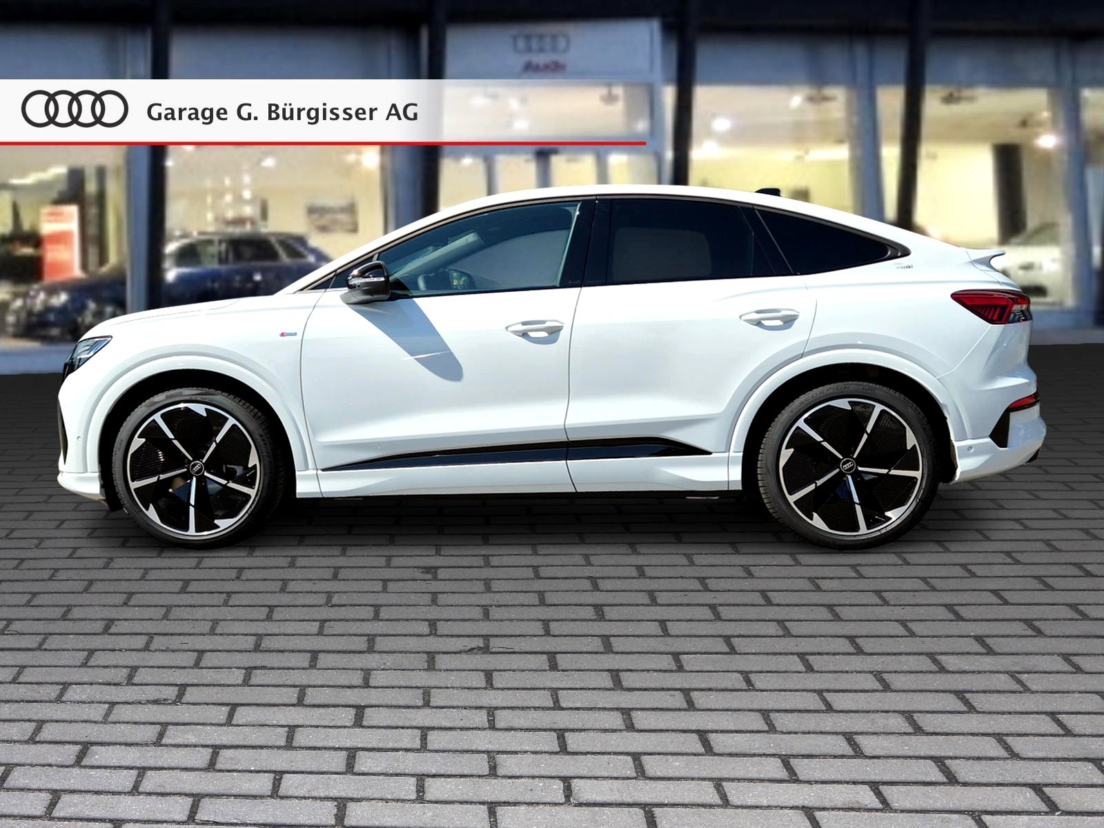 AUDI Q4 Sportback e-tron quattro performance Edition Swiss Ski Gletscherweiss Metallic-showroom-element-2