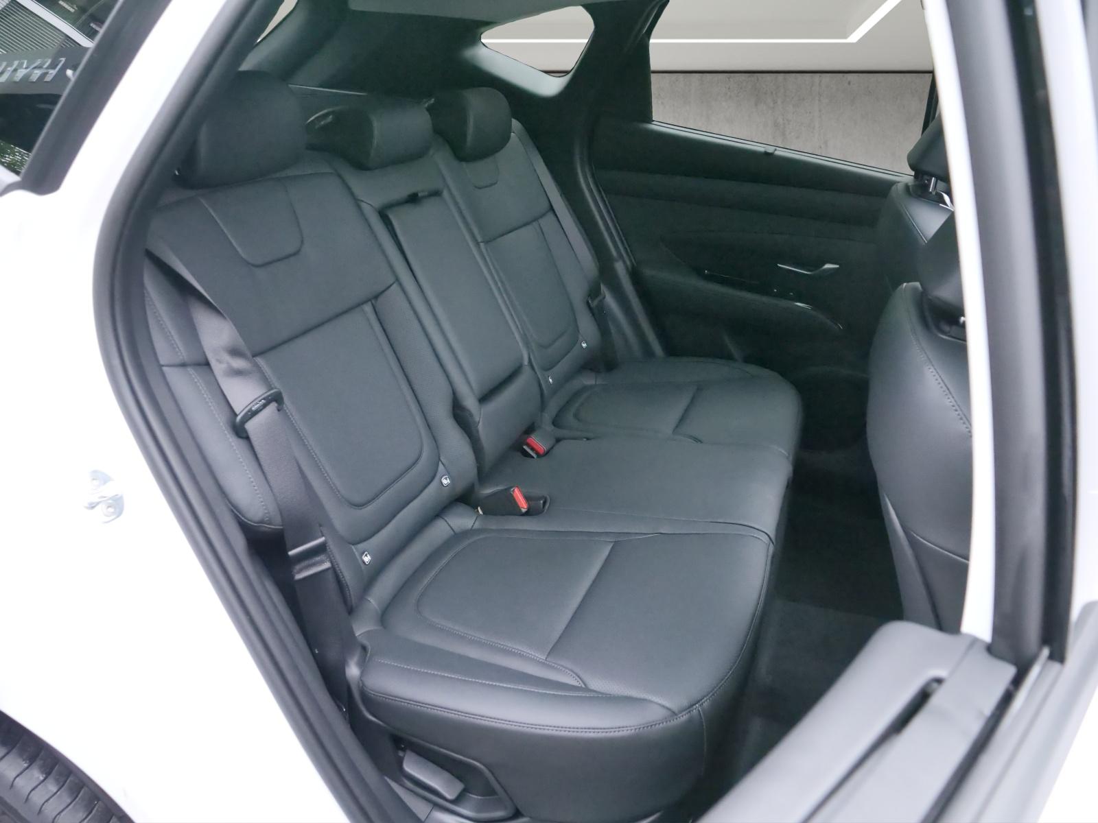 HYUNDAI Tucson 1.6 T-GDi HEV Vertex Swiss Edition 4WD-image-14