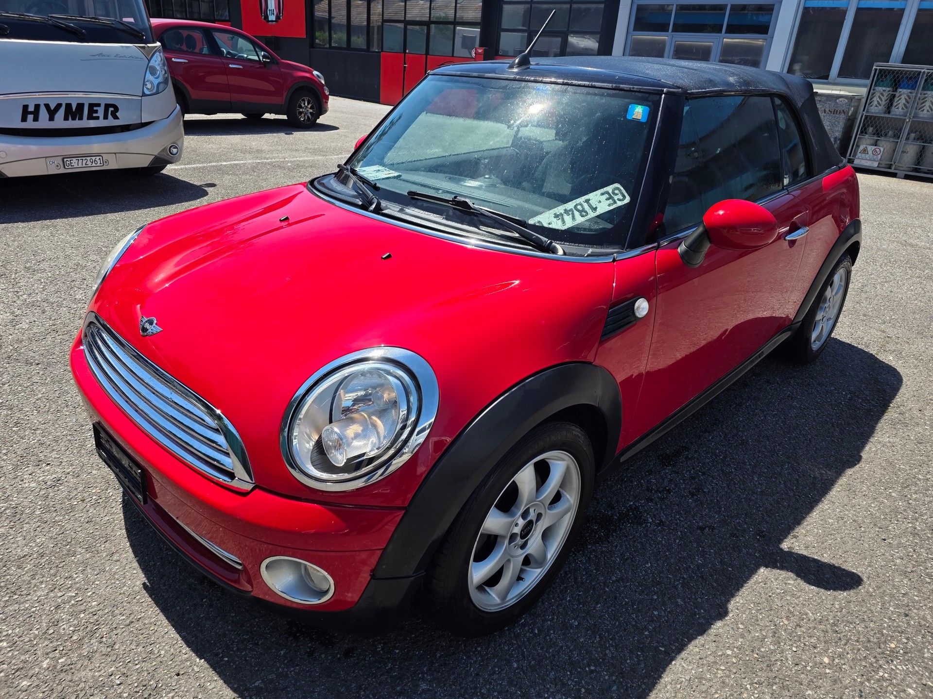 MINI Cooper Cabriolet-image-1