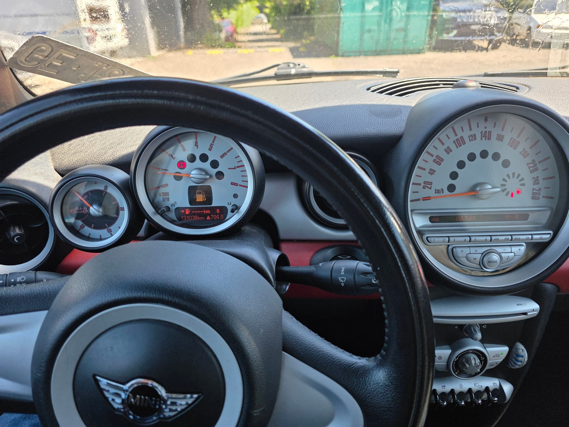 MINI Cooper Cabriolet-image-6