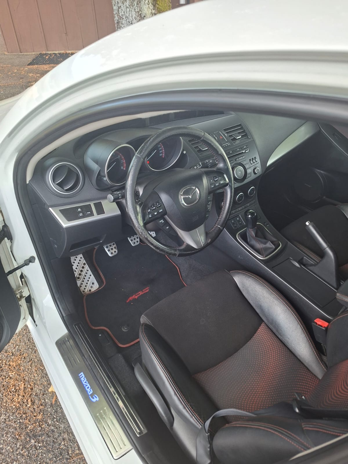 MAZDA 3 2.3 16V DISI Turbo MPS-image-8