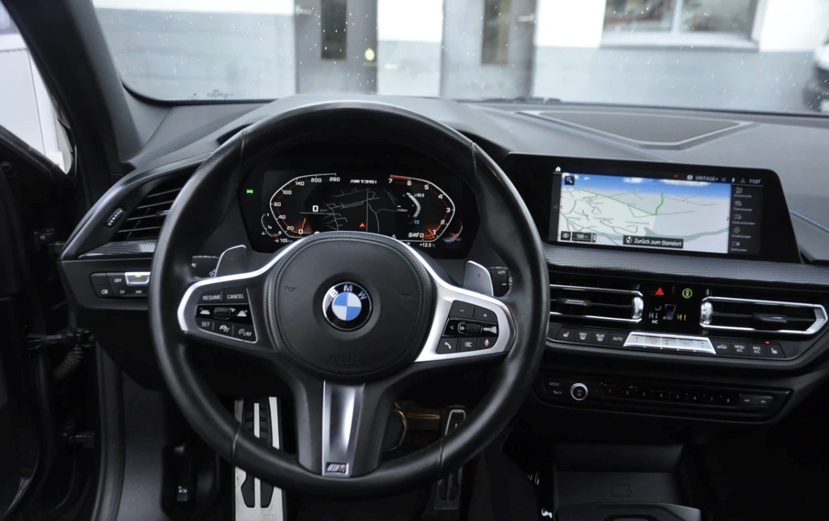 BMW M135i xDrive-image-4