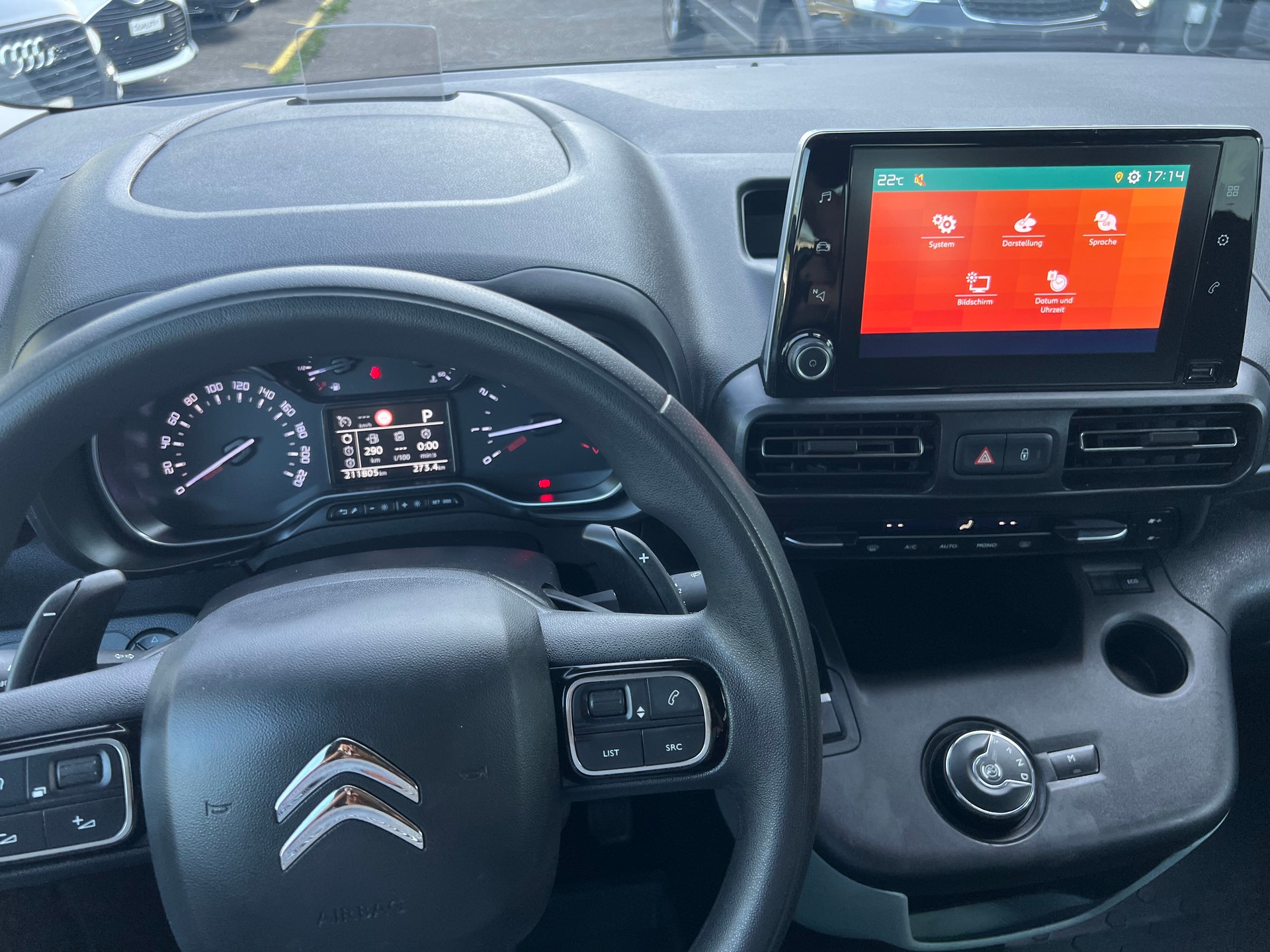 CITROEN Berlingo 1.2i PureTech Feel EAT8 Automatic-image-4