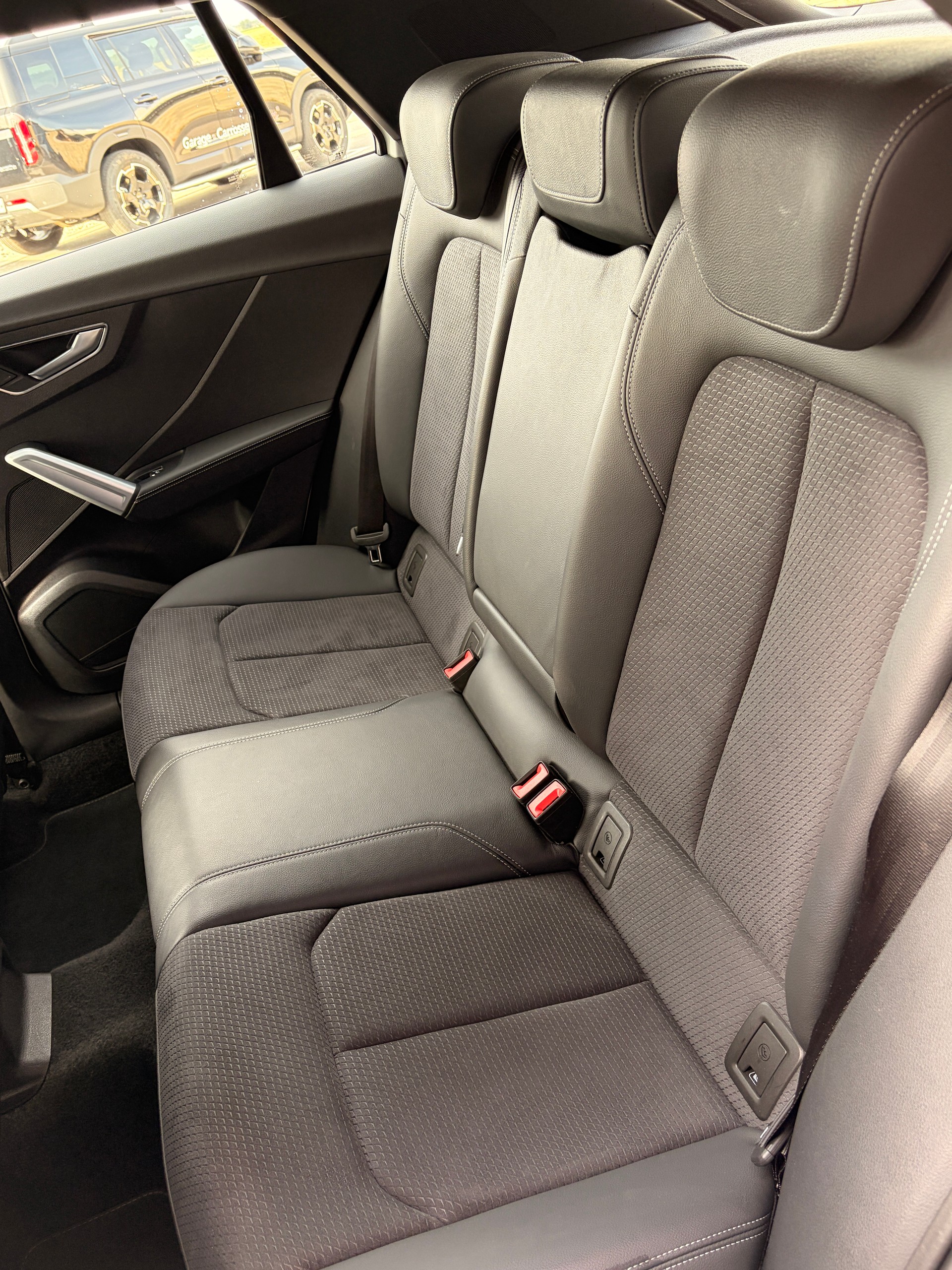 AUDI Q2 40 TFSI S line quattro S-tronic-image-6