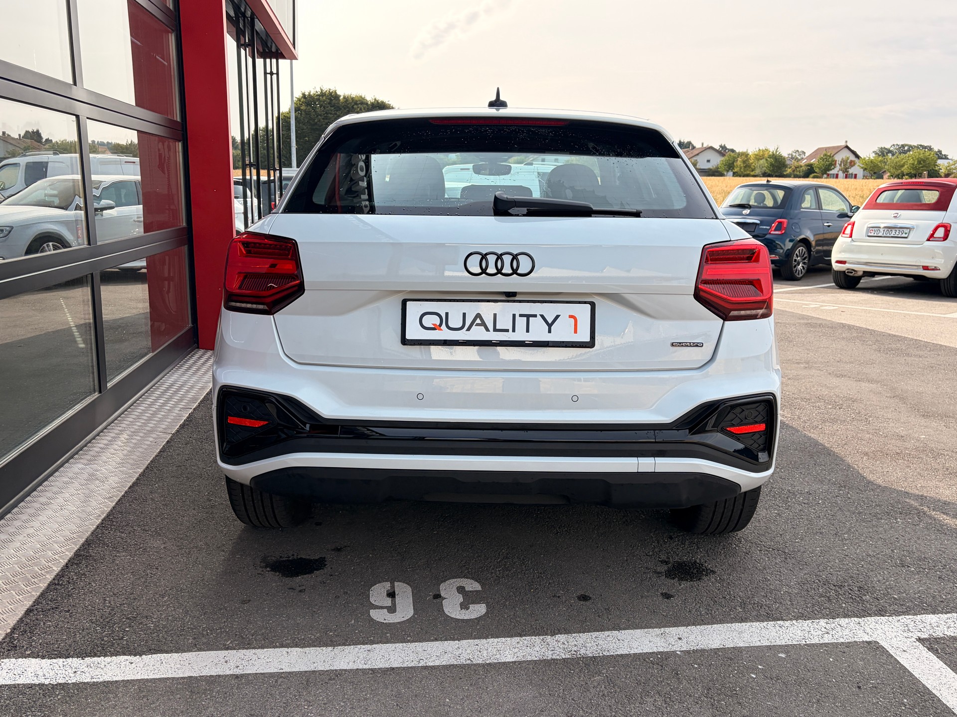 AUDI Q2 40 TFSI S line quattro S-tronic-image-4