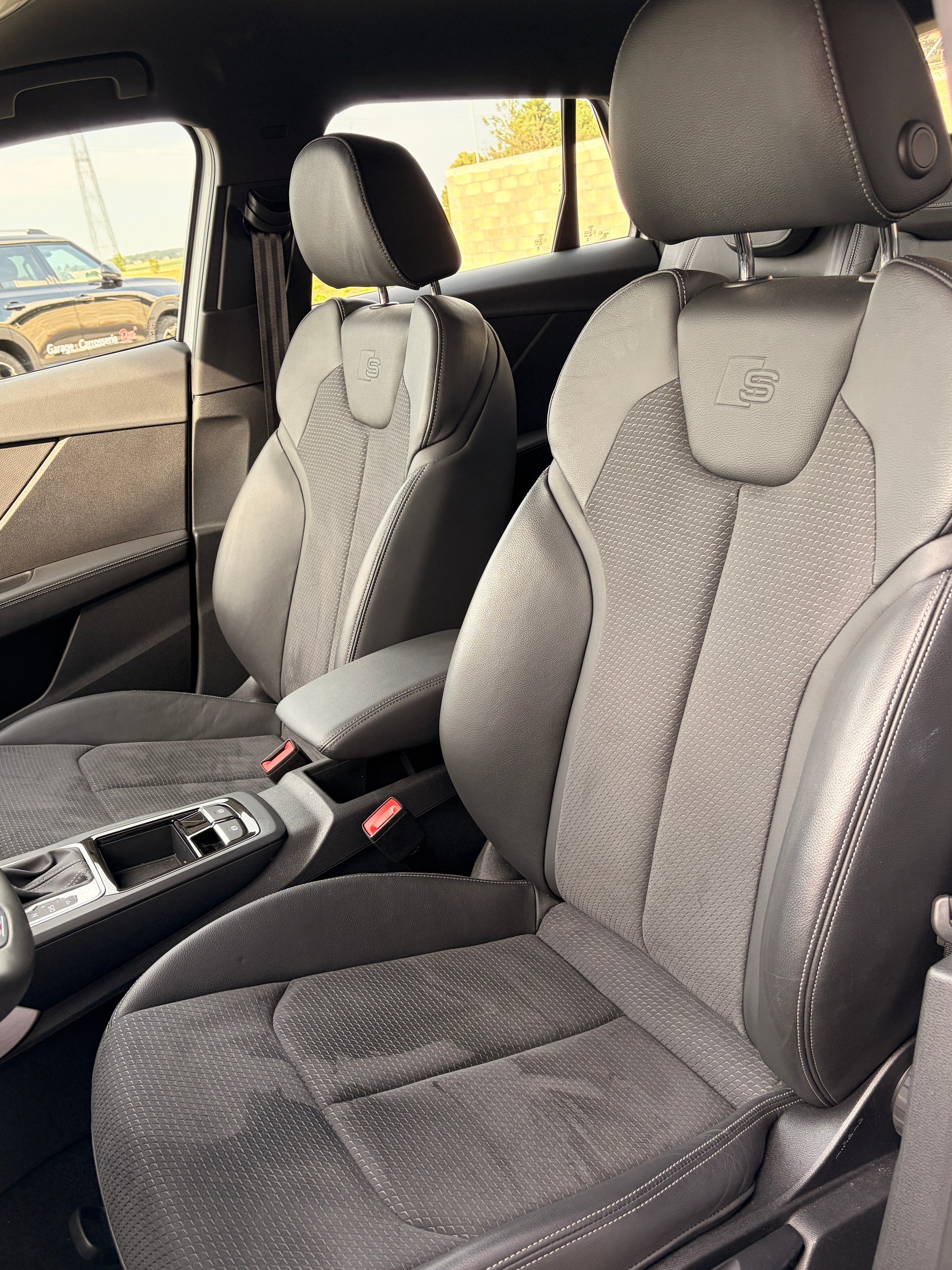 AUDI Q2 40 TFSI S line quattro S-tronic-image-5