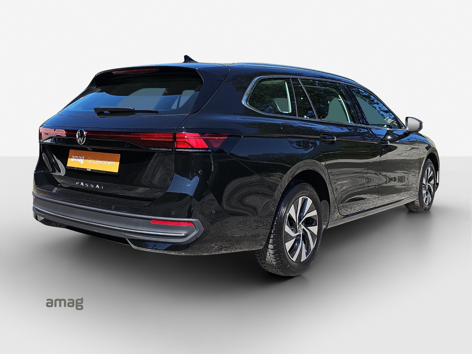 VW Passat Variant 2.0 TDI evo Business DSG-image-5