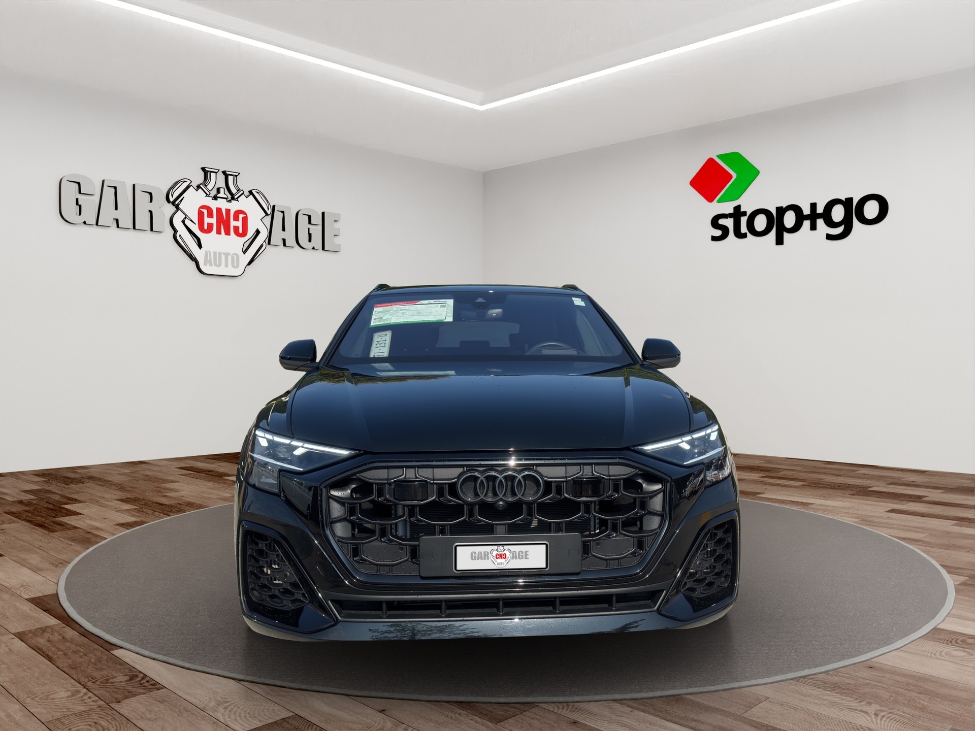 AUDI Q8 55 TFSI e quattro PHEV tiptronic-image-0