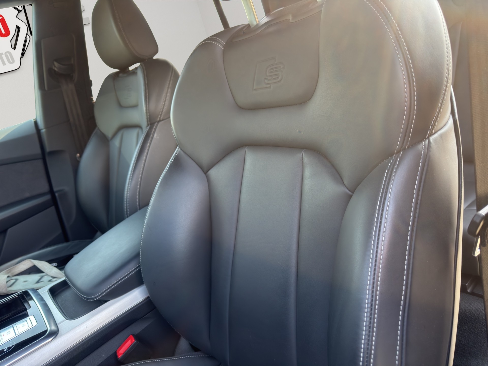 AUDI Q8 55 TFSI e quattro PHEV tiptronic-image-13