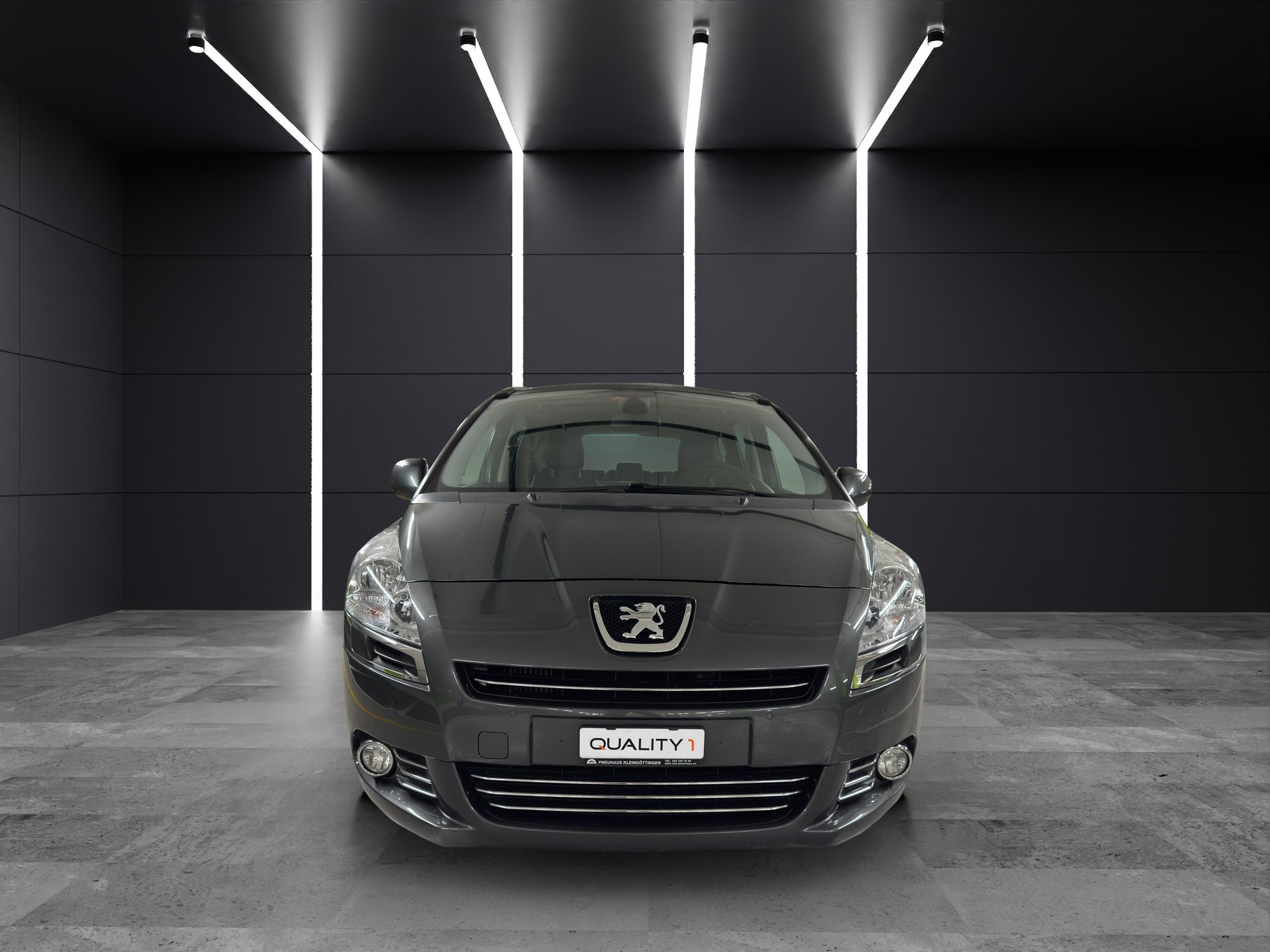 PEUGEOT 5008 1.6 16V T Sport Pack Automatic-image-1