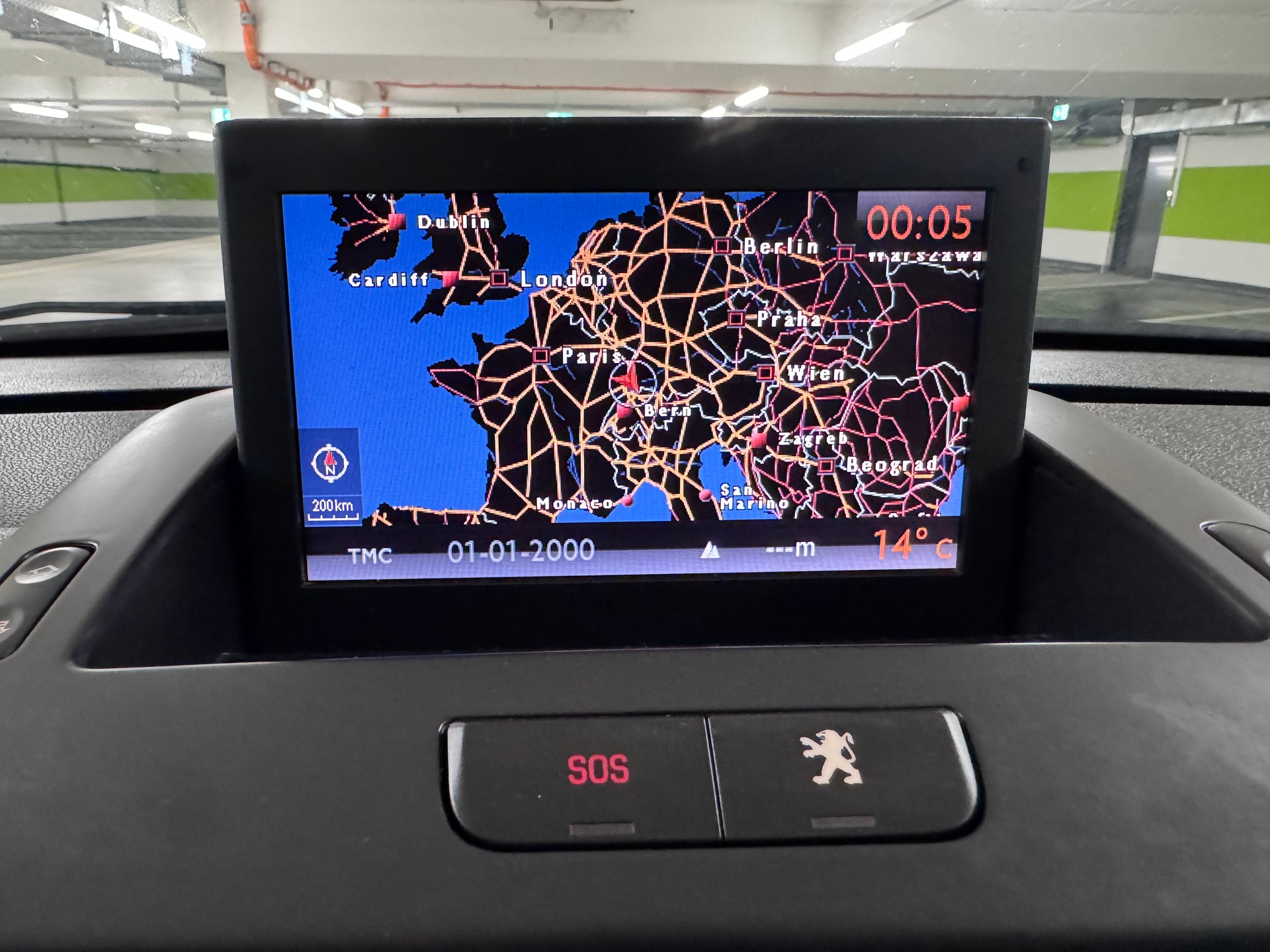 PEUGEOT 5008 1.6 16V T Sport Pack Automatic-image-14