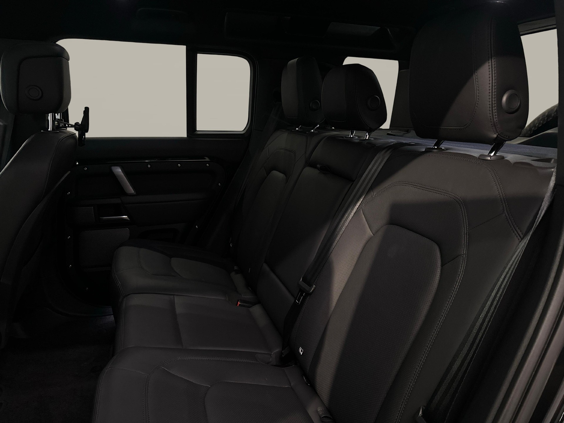 LAND ROVER Defender 110 5.0 V8 SC-image-10