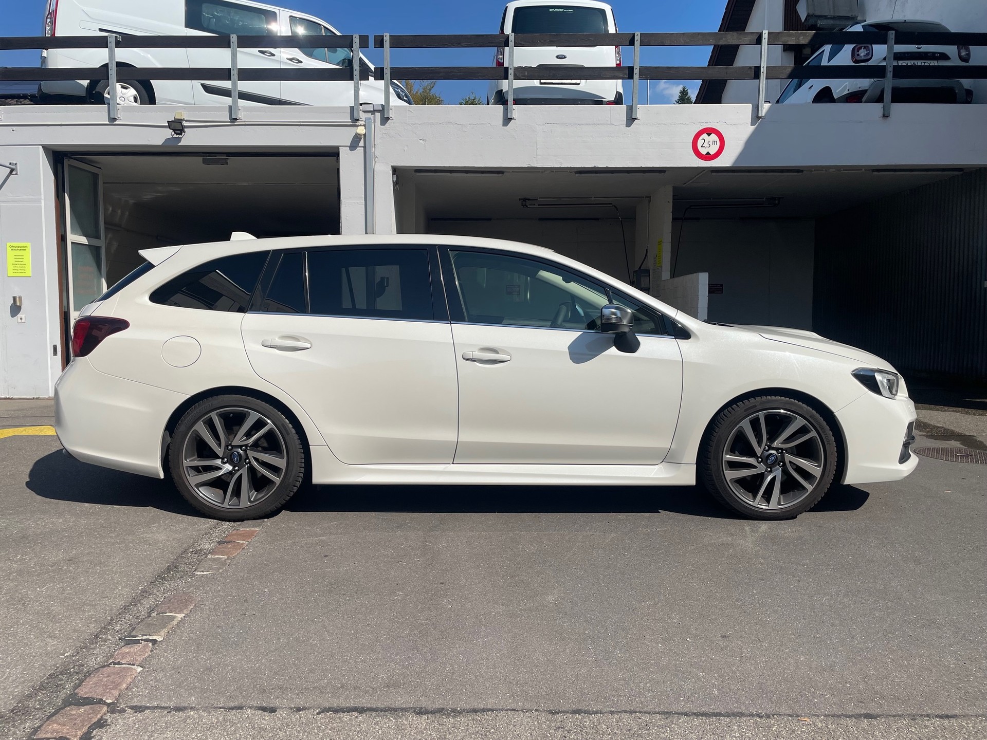 SUBARU Levorg 1.6 GT- S AWD Lineartronic, 170 PS, Automat, *Klima-Aut., Totwinkel, 18" Alu, Navigation, MFK Neu, Garantie 12 Monate-image-1