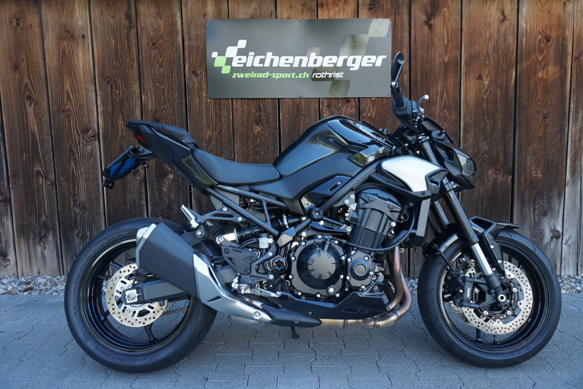 KAWASAKI Z 900 ABS (A2) (35kW) Heckumbau-showroom-element-2