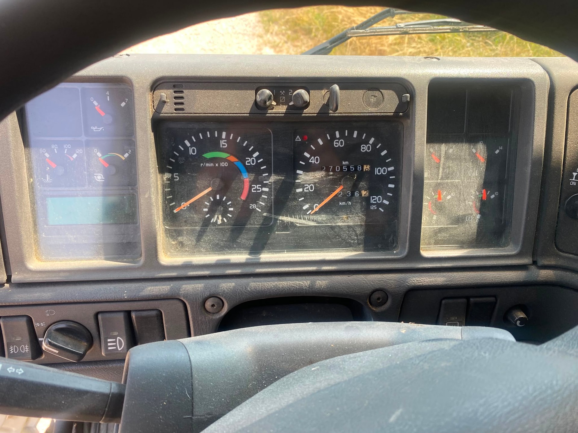 VOLVO FM12-420 4x2-image-5