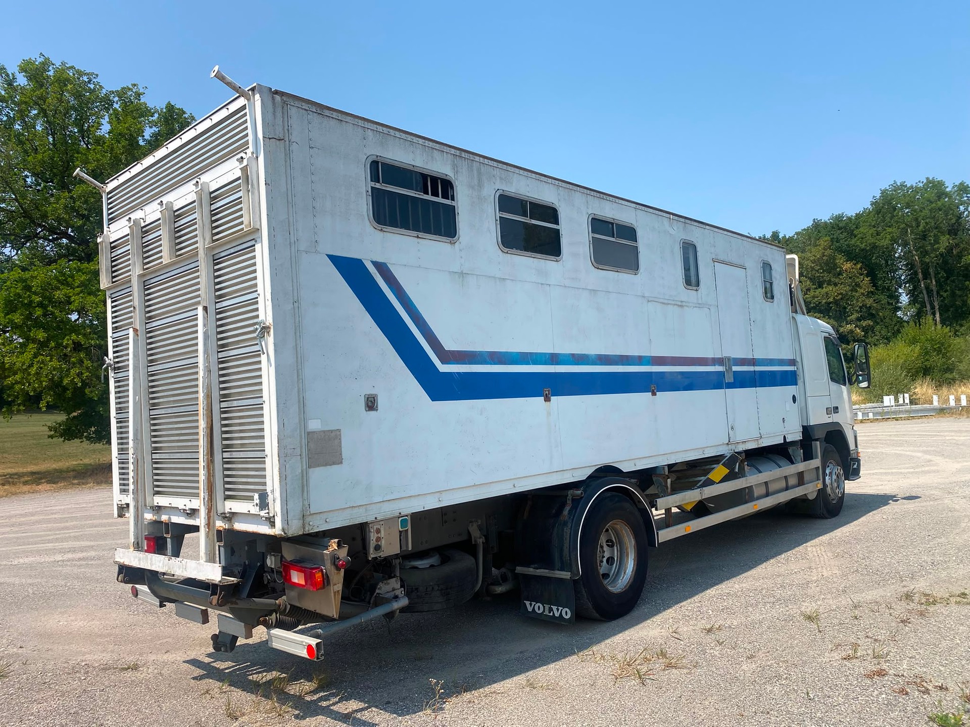 VOLVO FM12-420 4x2-image-8
