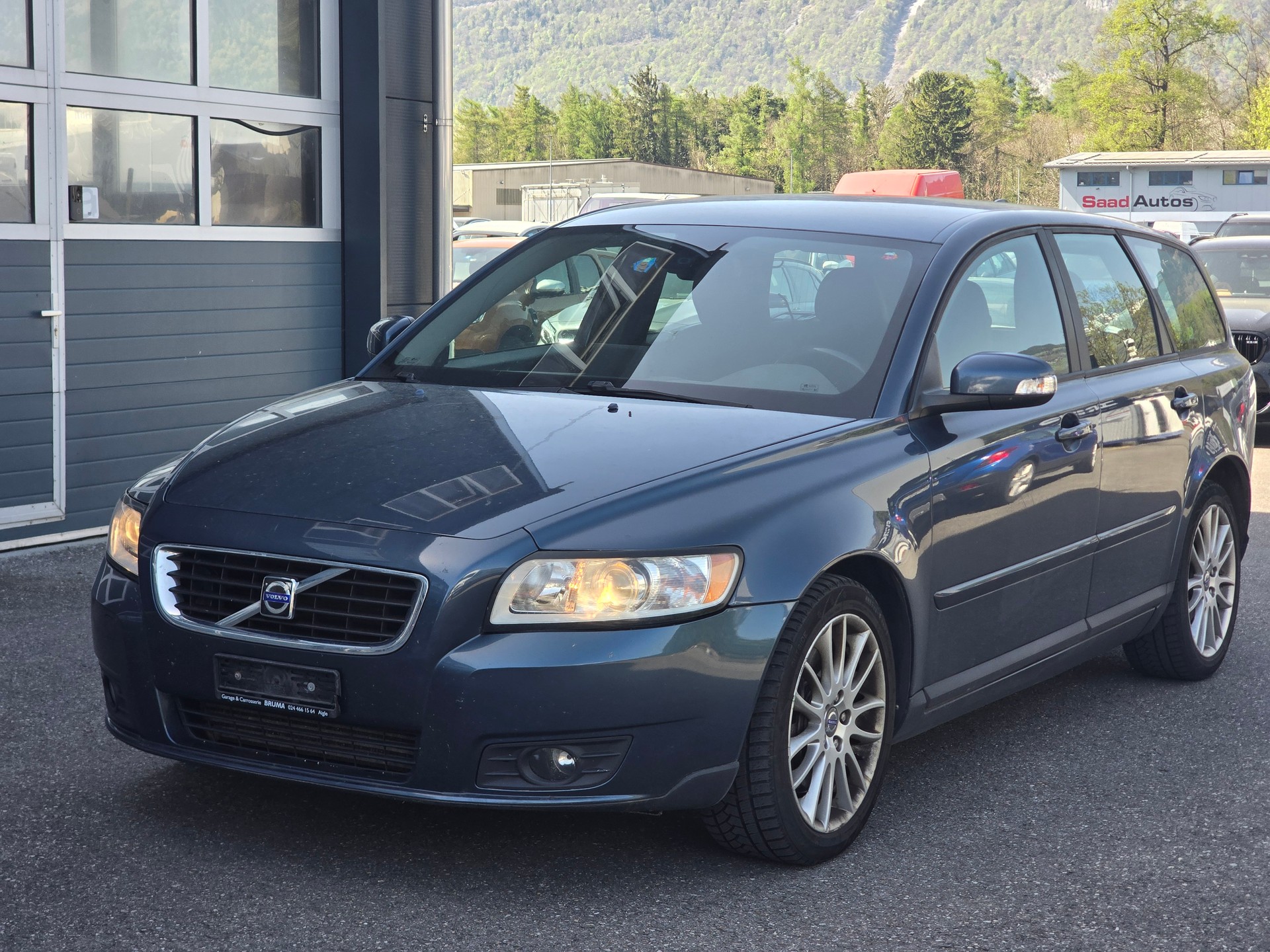 VOLVO V50 2.0D Summum Powershift-image-2