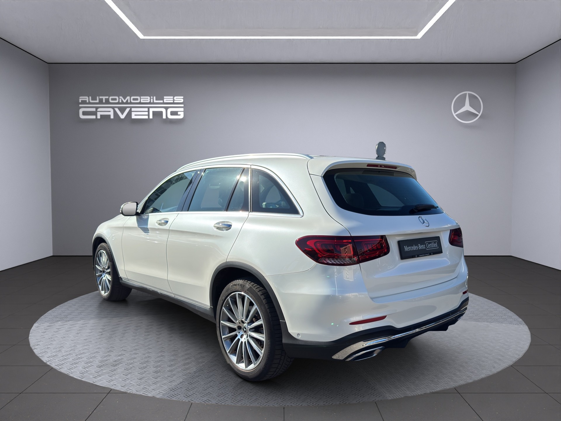 MERCEDES-BENZ GLC 300 d AMG Line 4Matic 9G-Tronic-grid-image-thumbnail-2