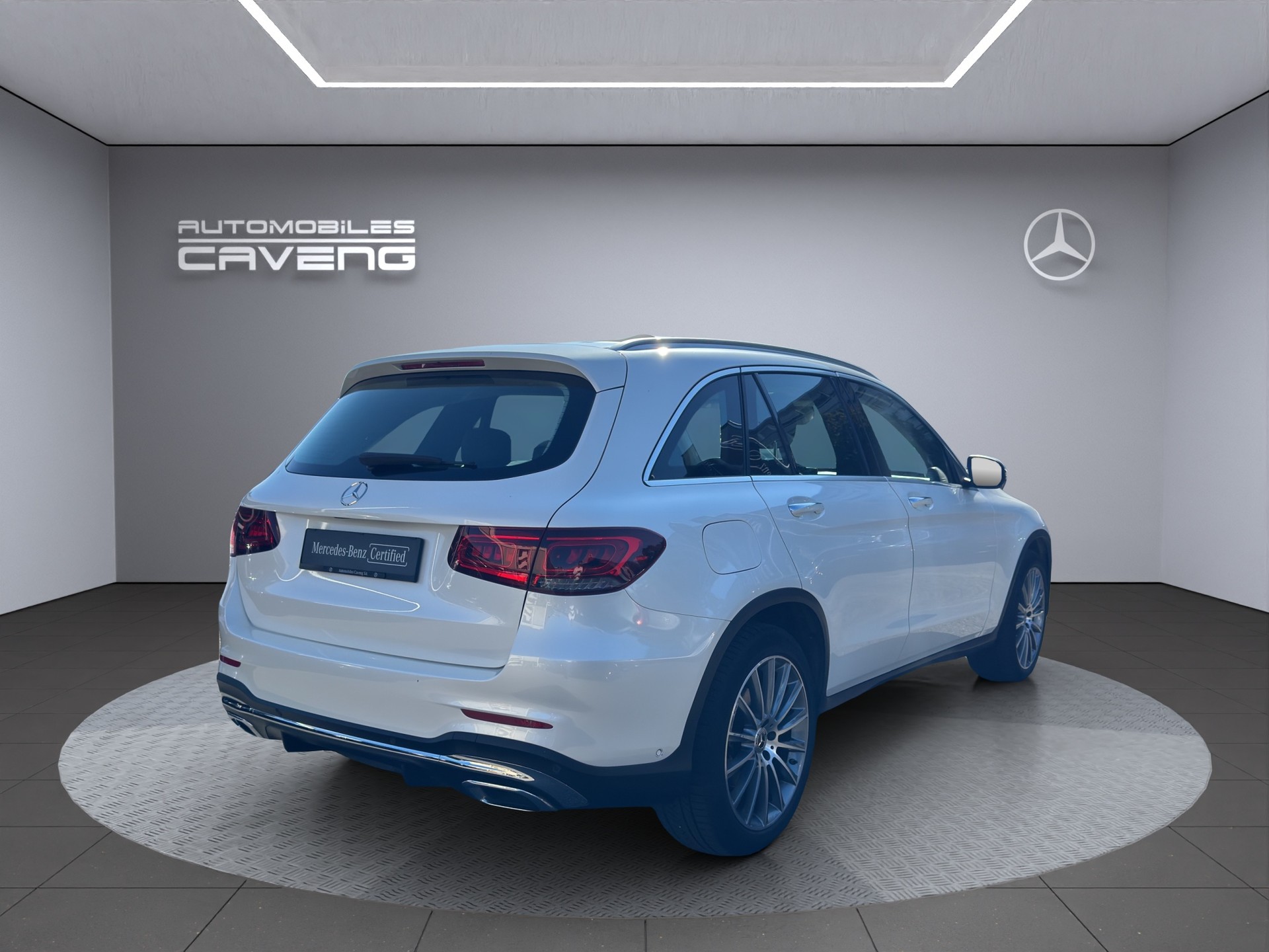 MERCEDES-BENZ GLC 300 d AMG Line 4Matic 9G-Tronic-grid-image-thumbnail-4