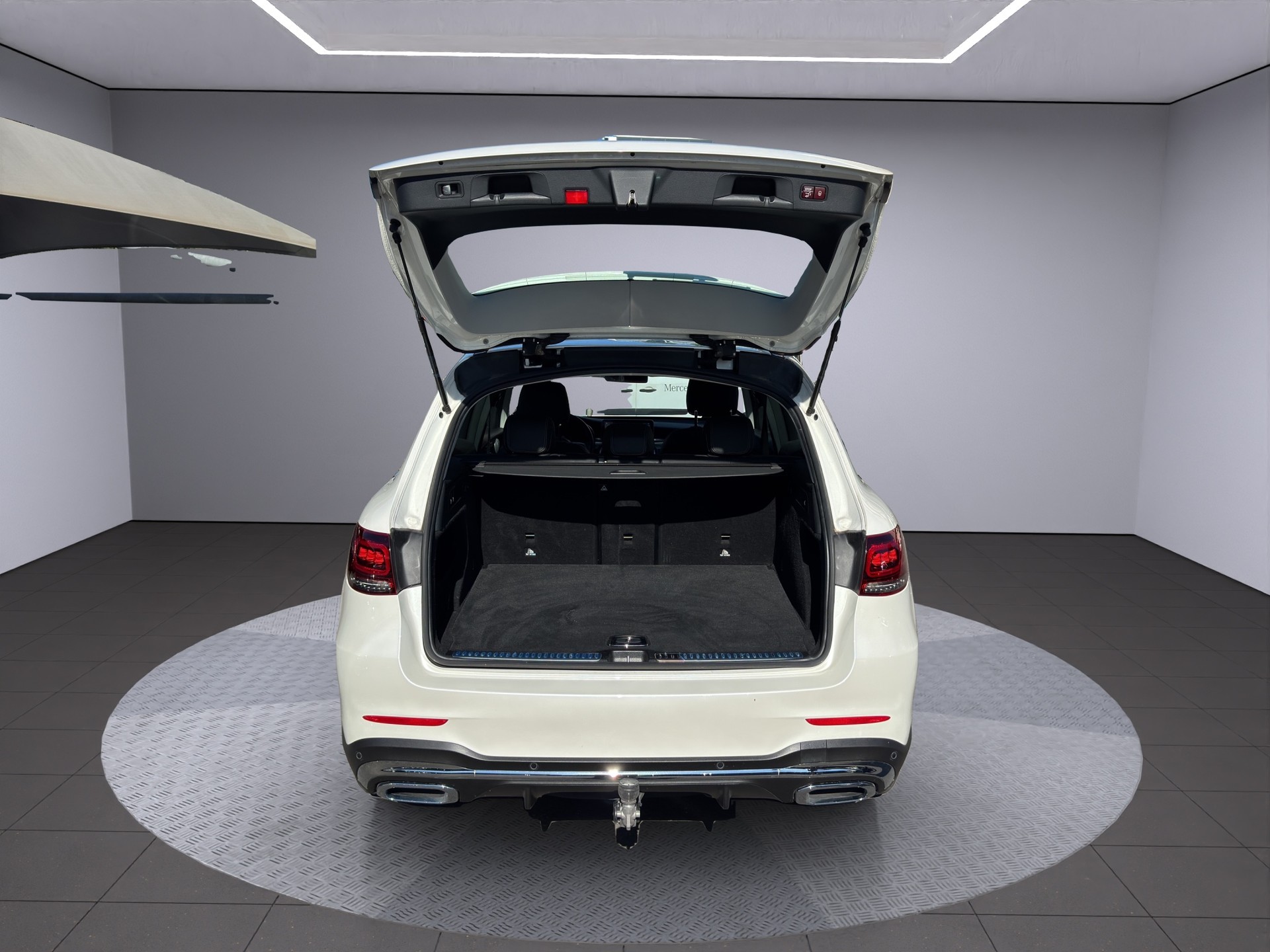 MERCEDES-BENZ GLC 300 d AMG Line 4Matic 9G-Tronic-grid-image-thumbnail-16