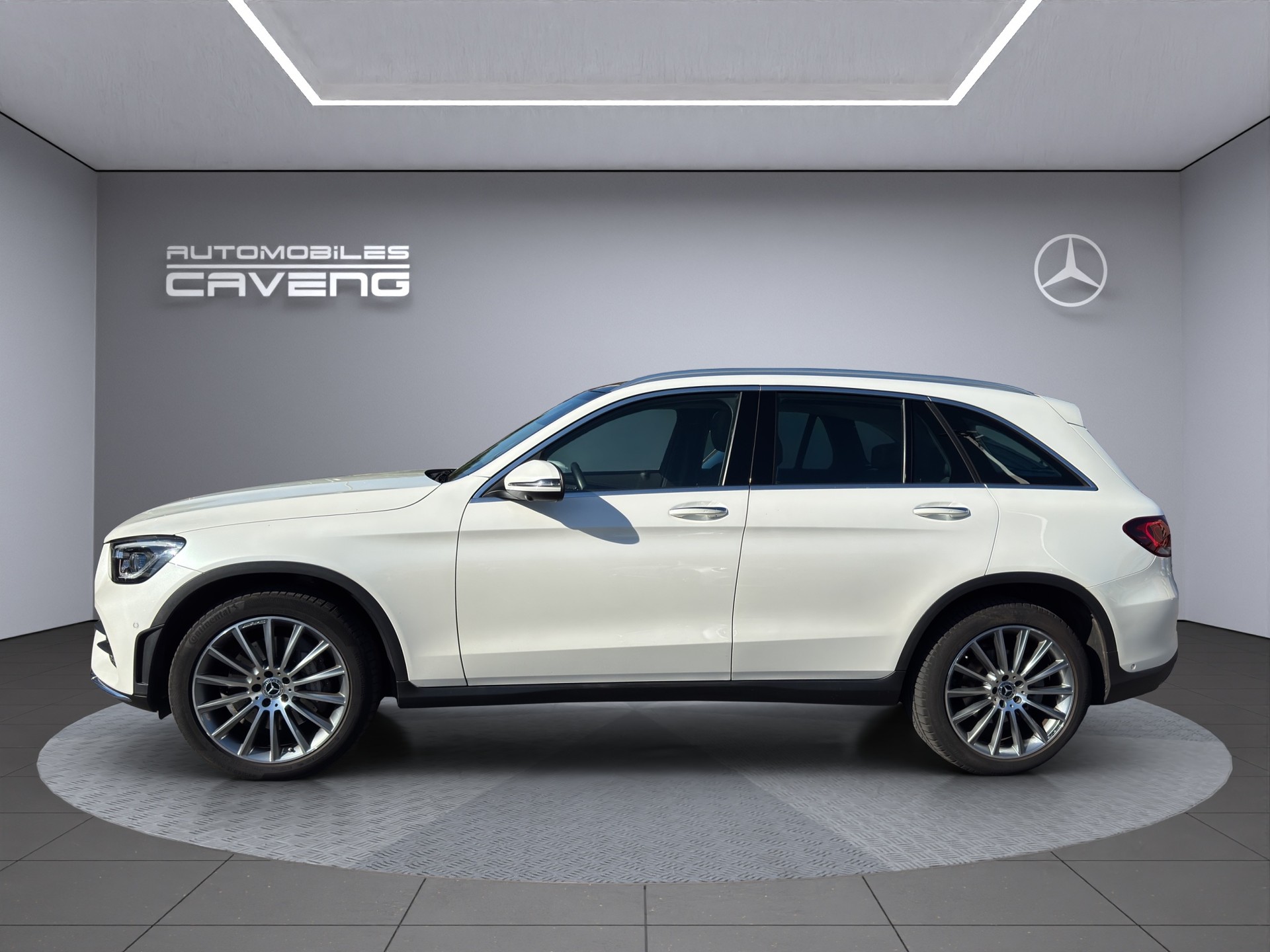 MERCEDES-BENZ GLC 300 d AMG Line 4Matic 9G-Tronic-grid-image-thumbnail-1