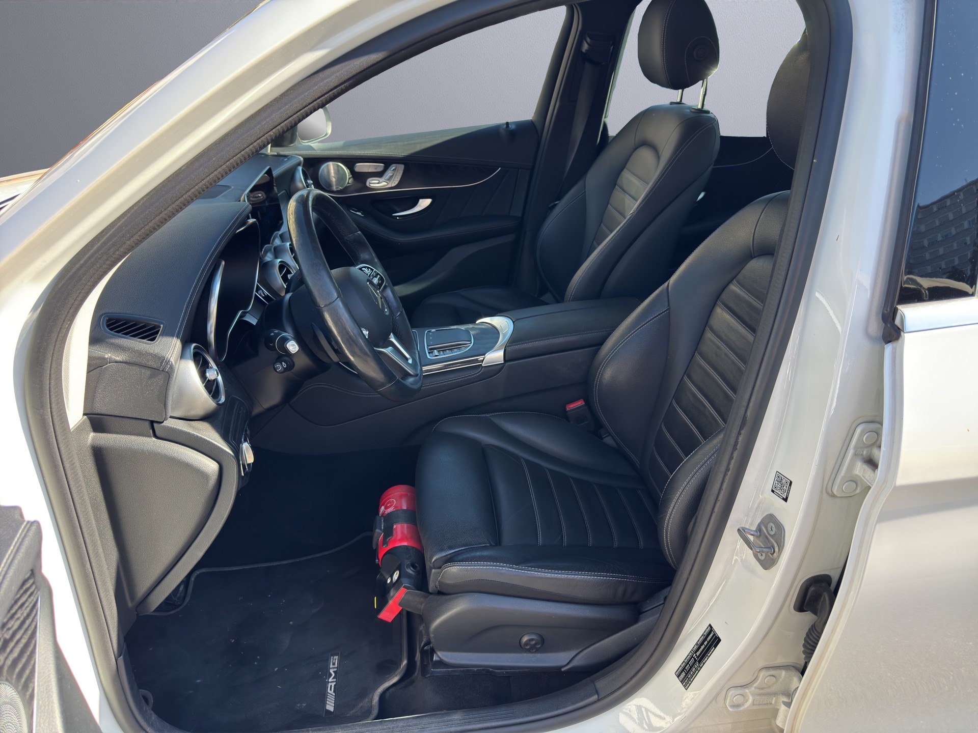 MERCEDES-BENZ GLC 300 d AMG Line 4Matic 9G-Tronic-grid-image-thumbnail-9