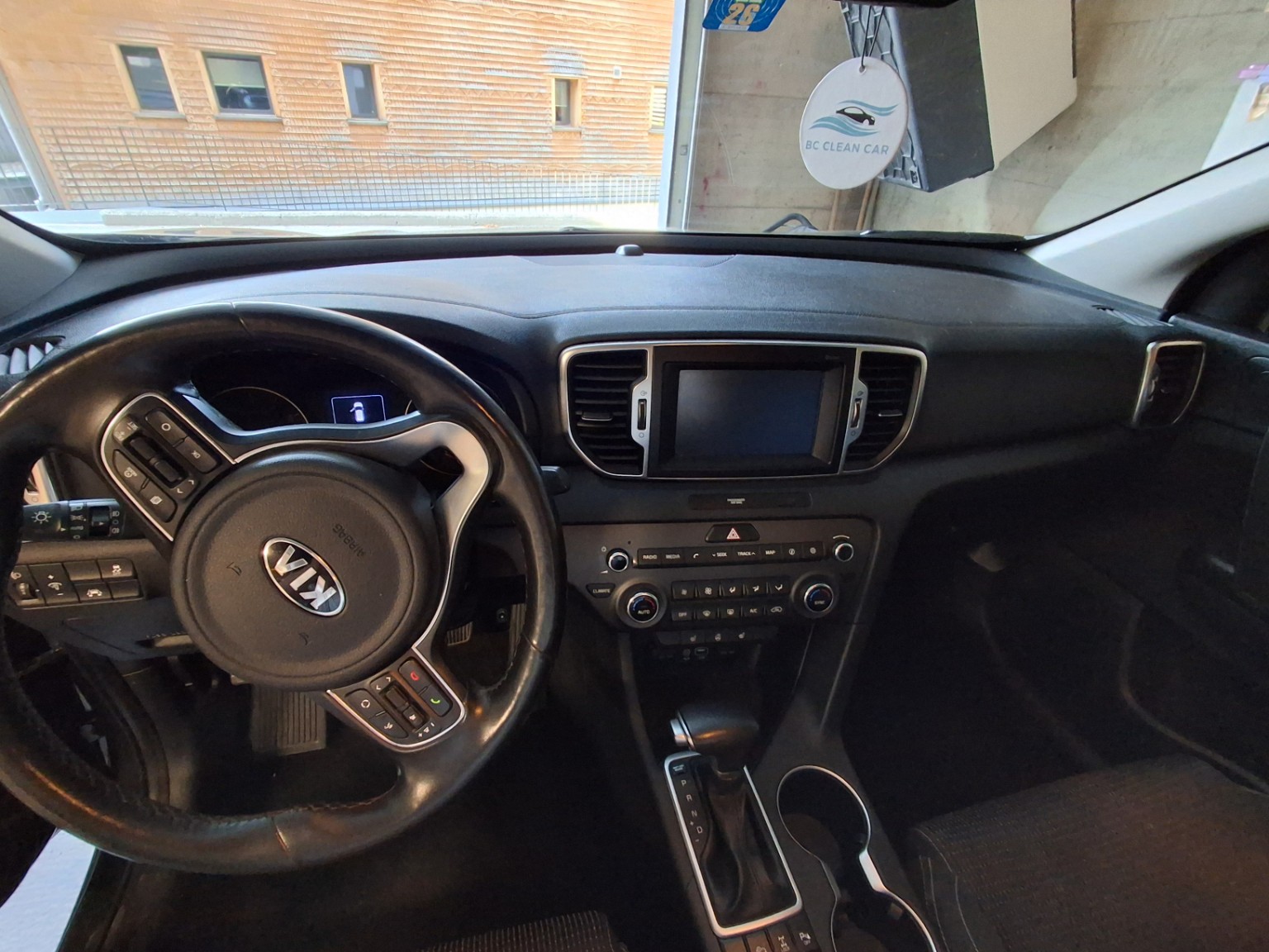 KIA 1.6 T-GDi Trend-image-3