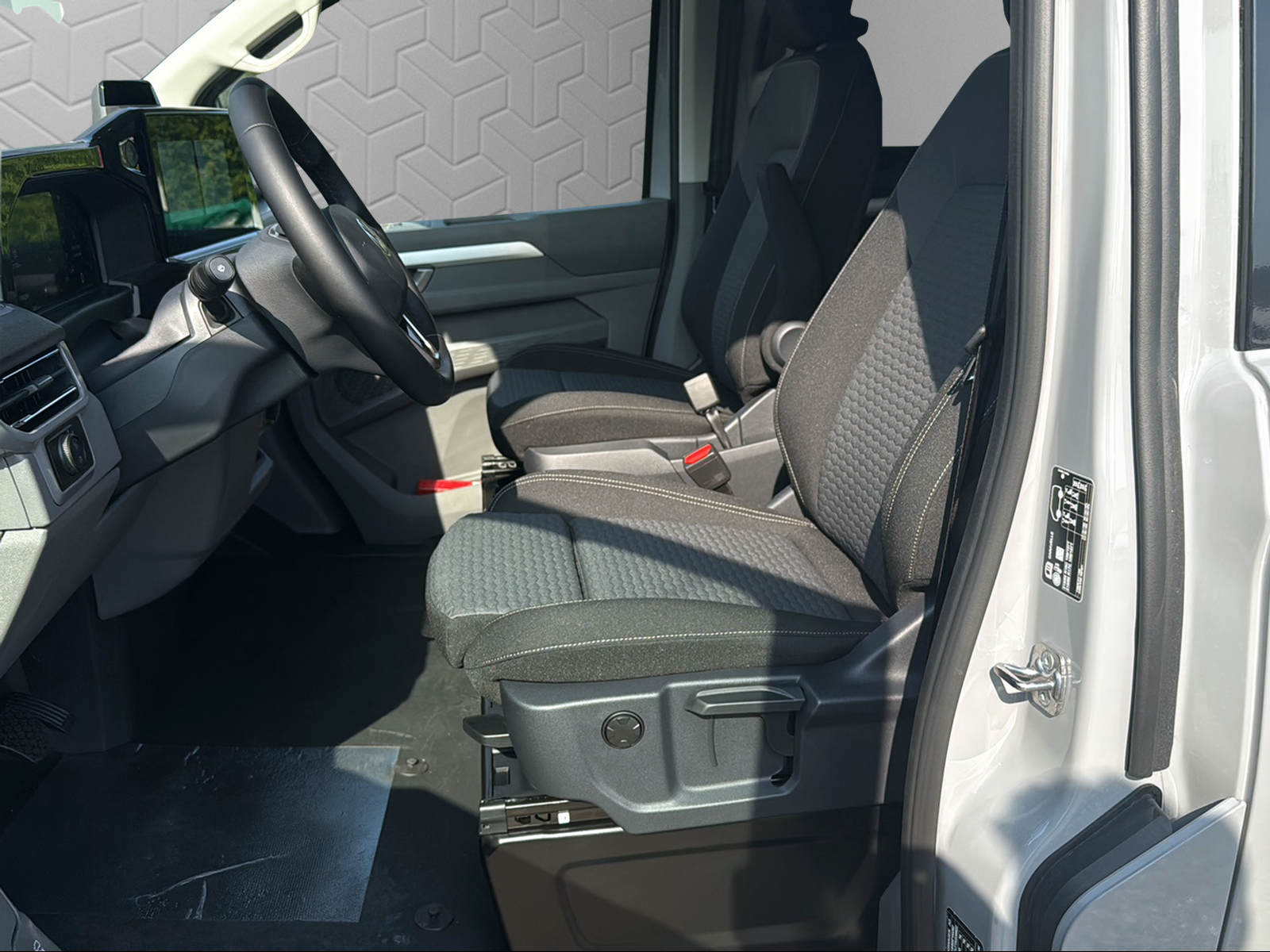 VW Caravelle 2.0 TDI Life Aut.8 4 Motion-image-6