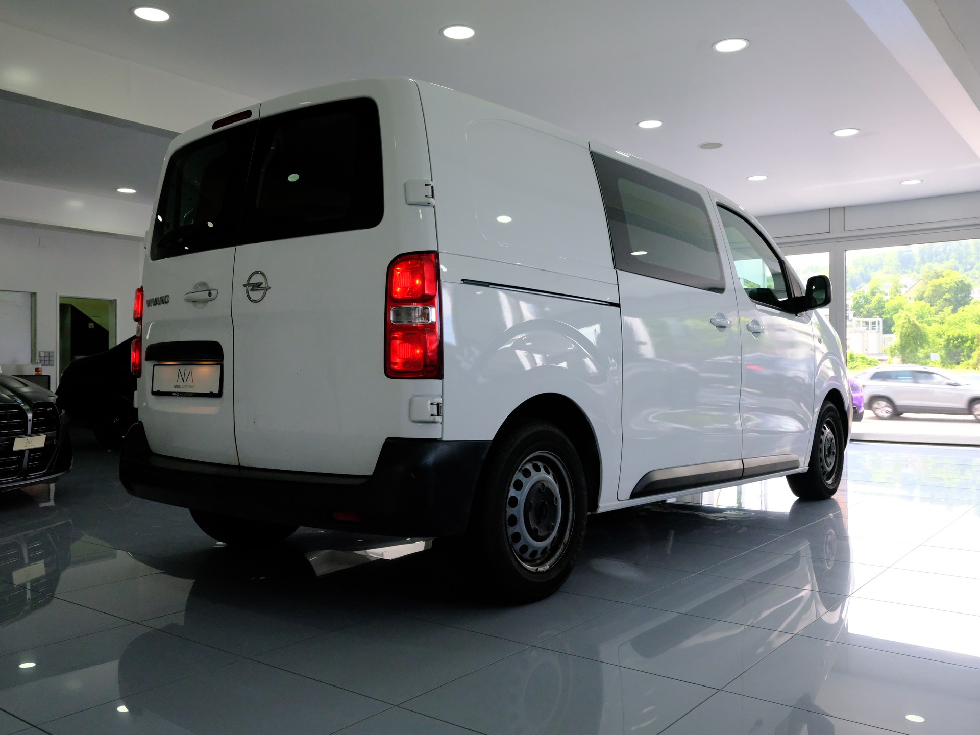 OPEL Vivaro Combi 1.5 CDTI Essentia s/s M-image-6