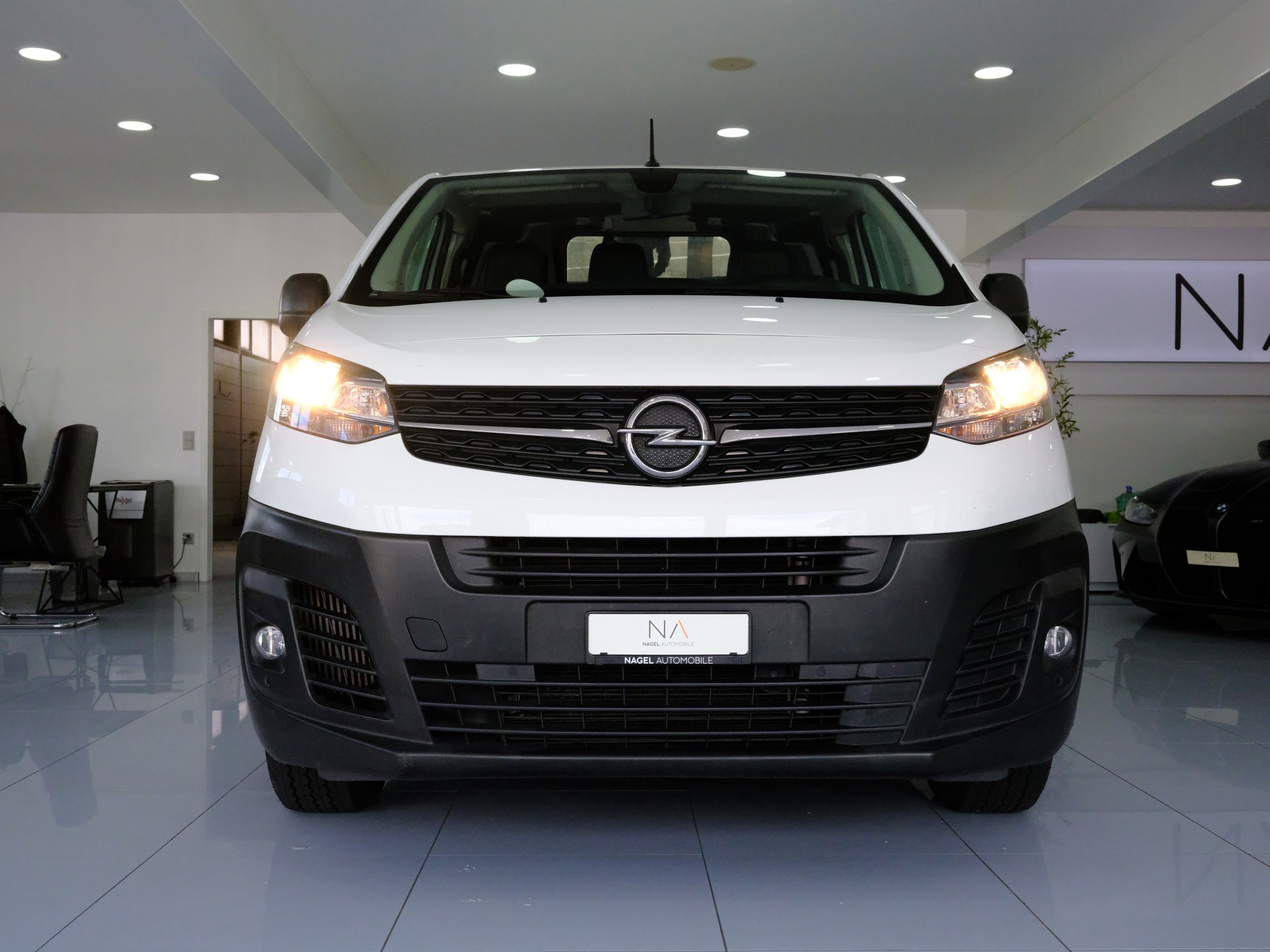 OPEL Vivaro Combi 1.5 CDTI Essentia s/s M-image-2