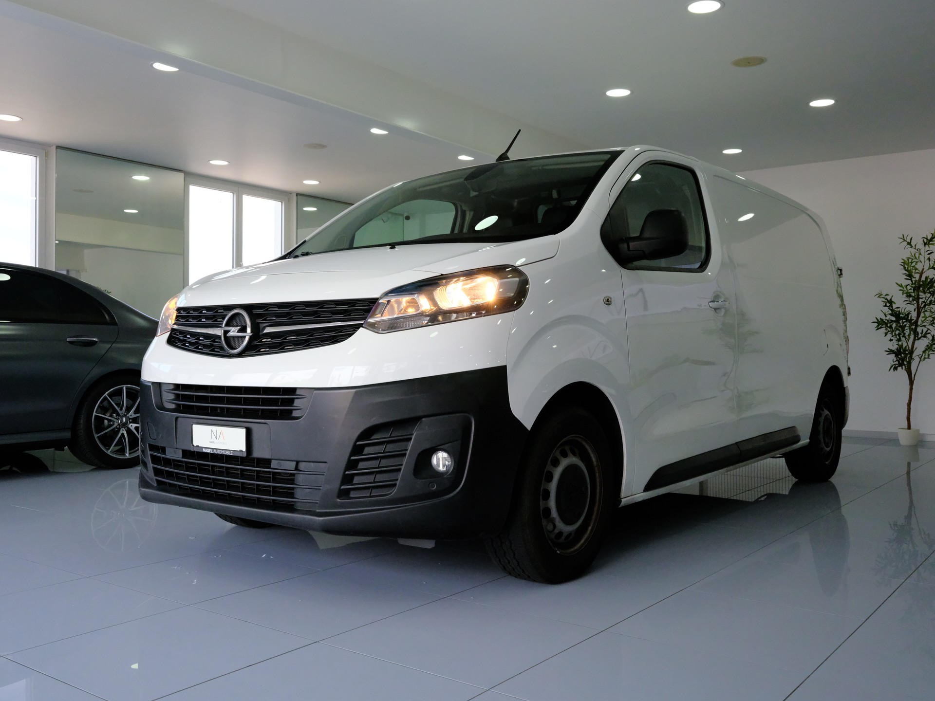 OPEL Vivaro Combi 1.5 CDTI Essentia s/s M-image-3