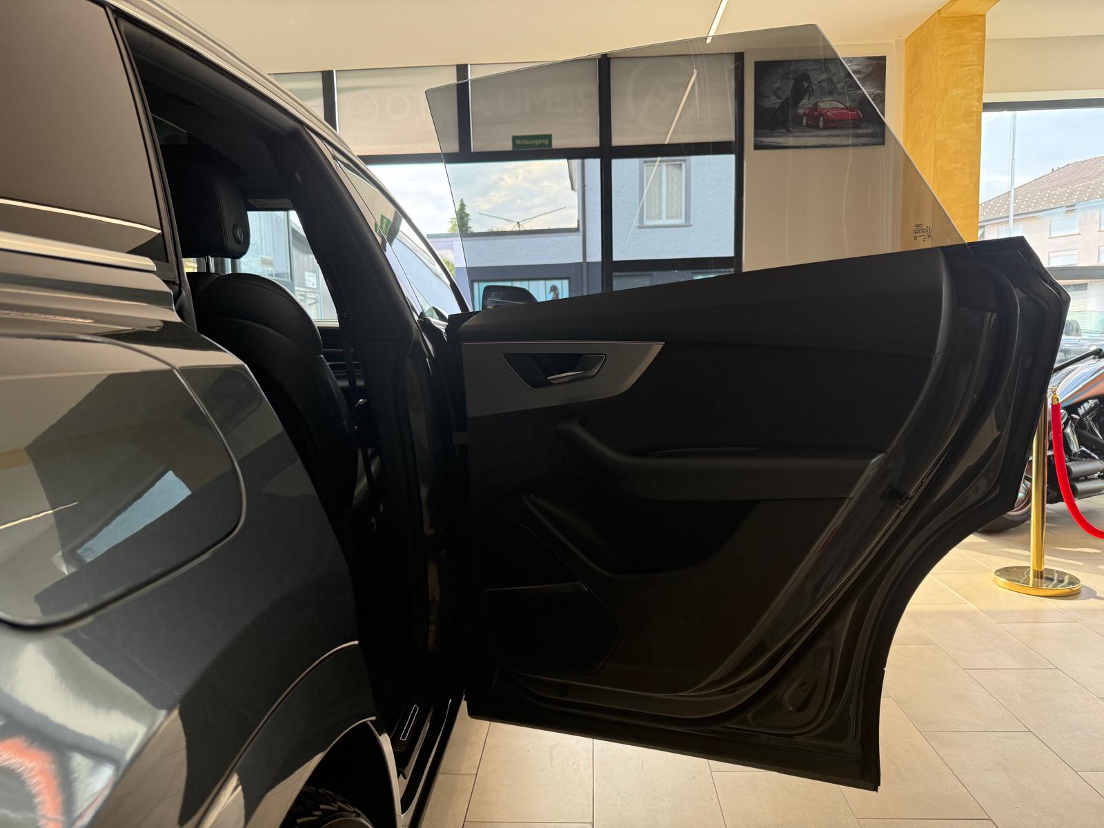 AUDI Q8 50 TDI quattro tiptronic-image-16