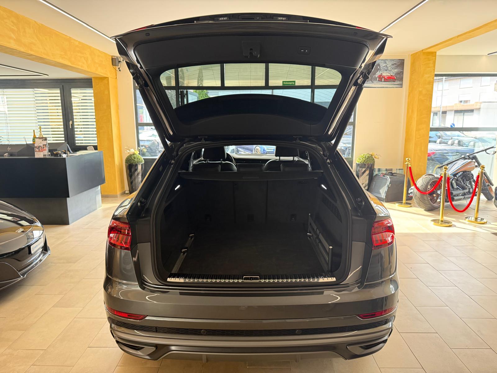 AUDI Q8 50 TDI quattro tiptronic-image-4