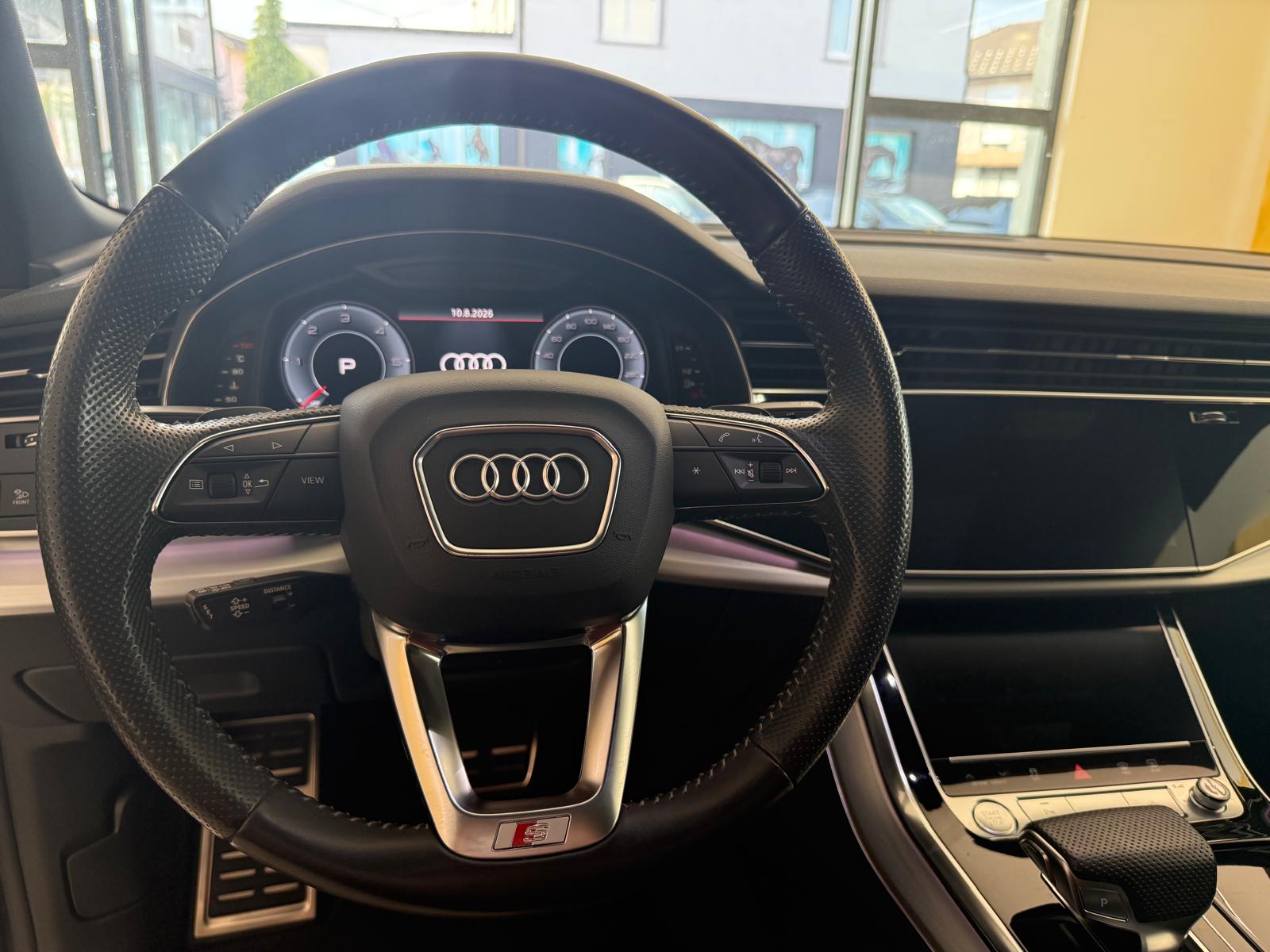 AUDI Q8 50 TDI quattro tiptronic-image-12