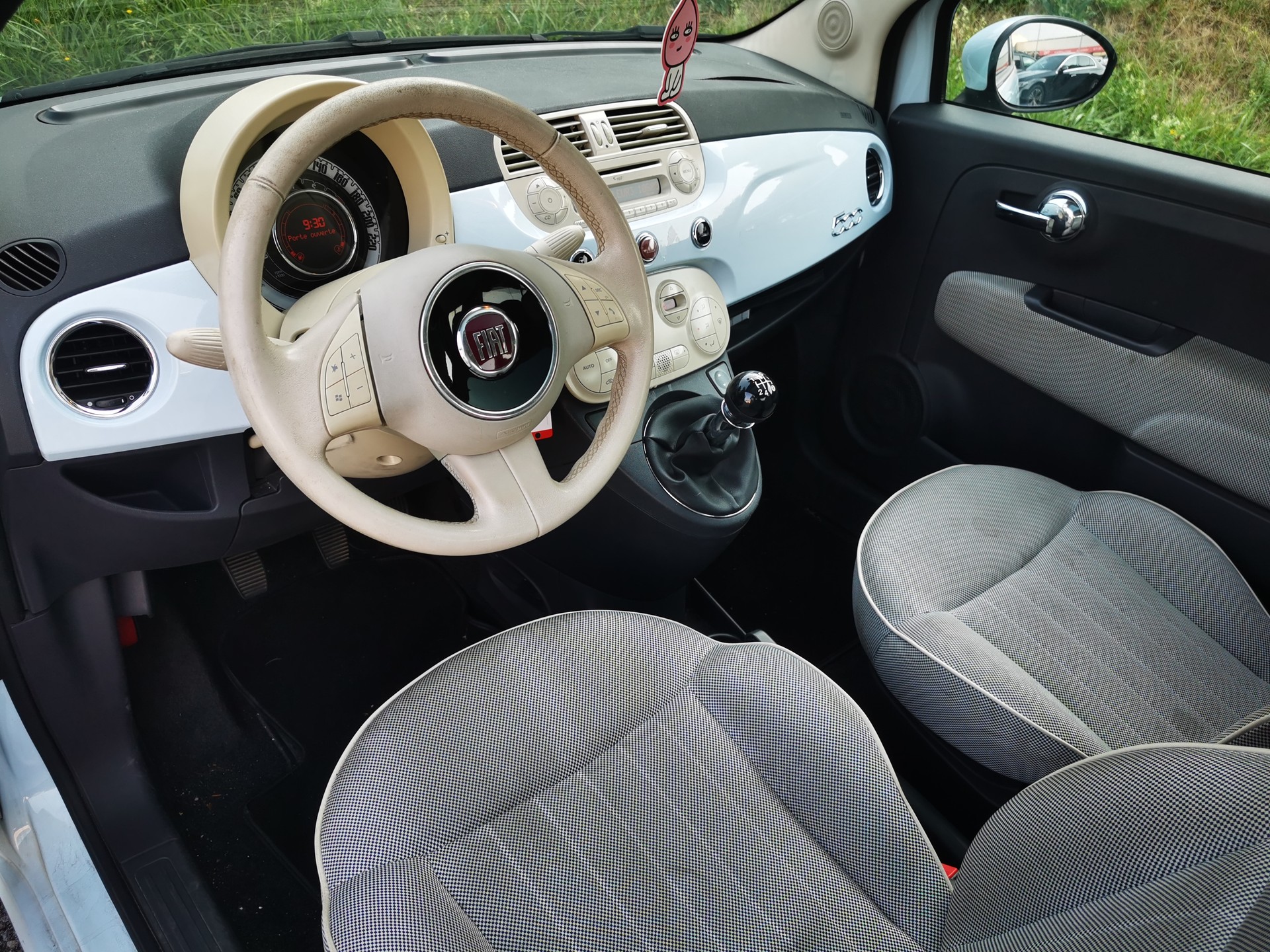 FIAT 500 1.2 Lounge-image-8