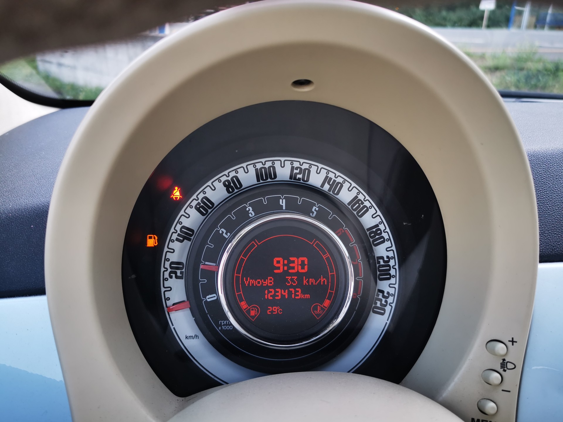 FIAT 500 1.2 Lounge-image-9