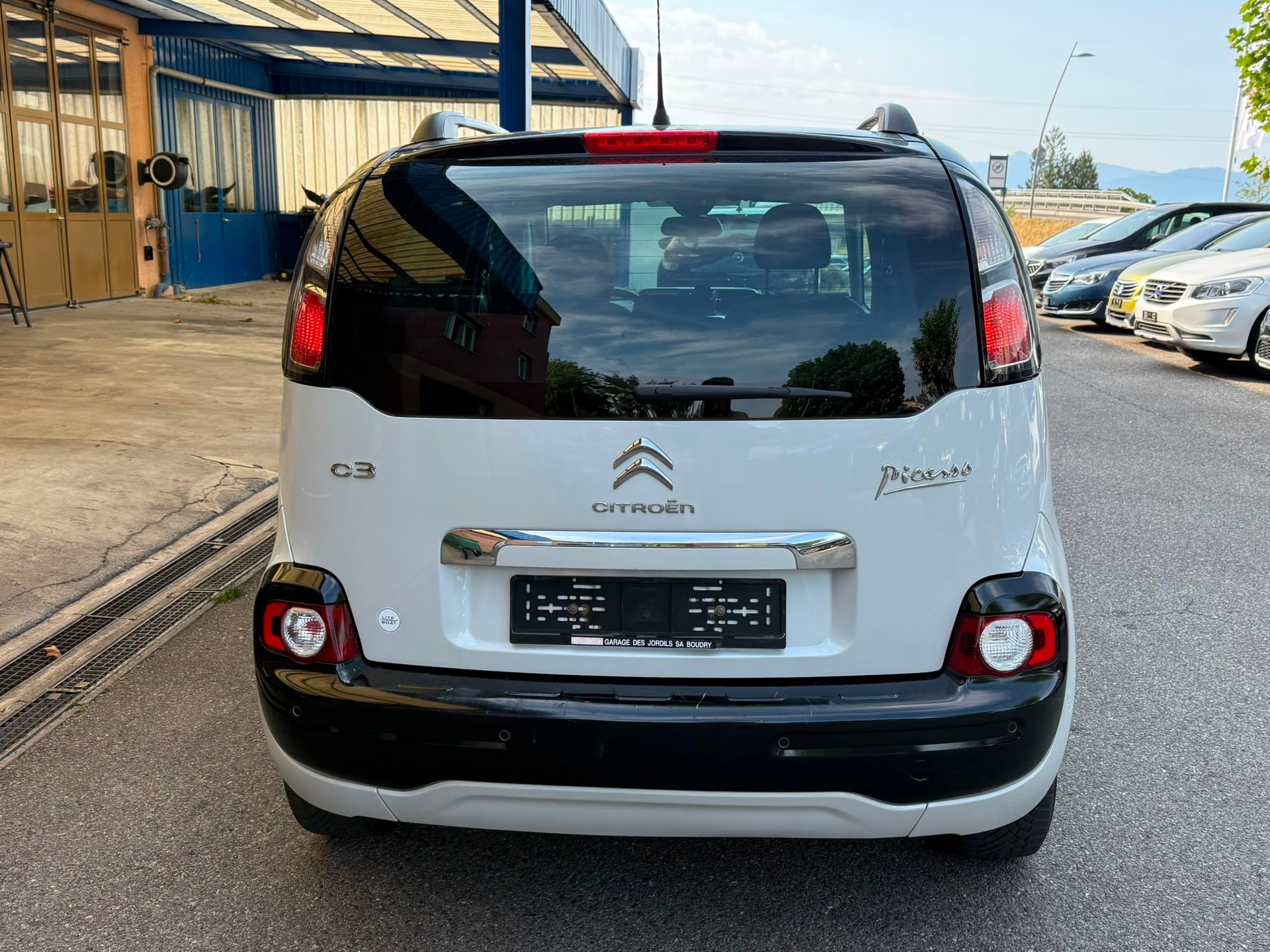 CITROEN C3 Picasso 1.2 Pure Tech Attraction-image-6