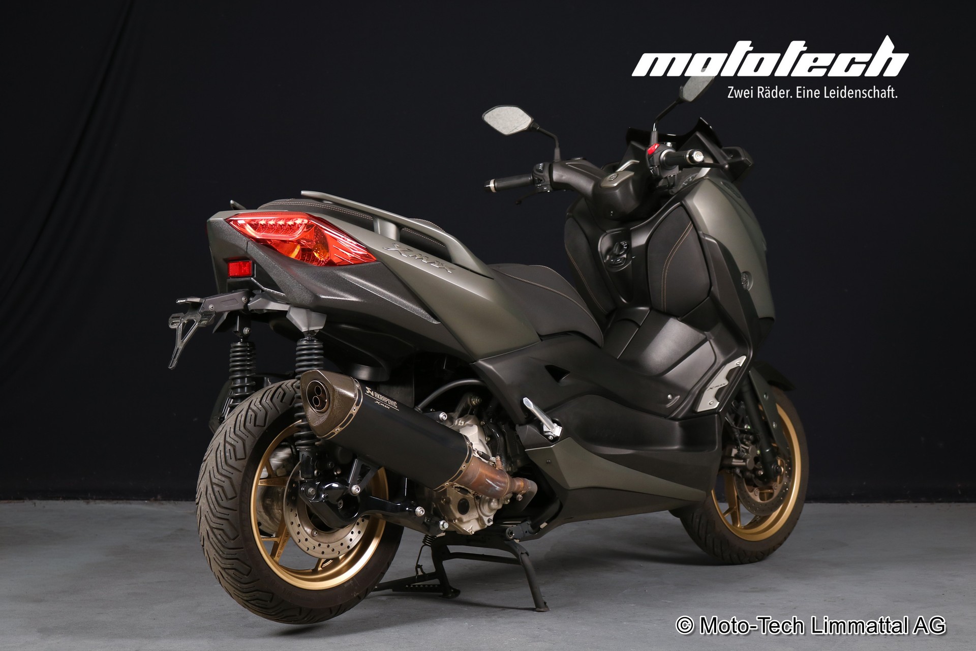 YAMAHA X-Max 300 ABS-showroom-element-2