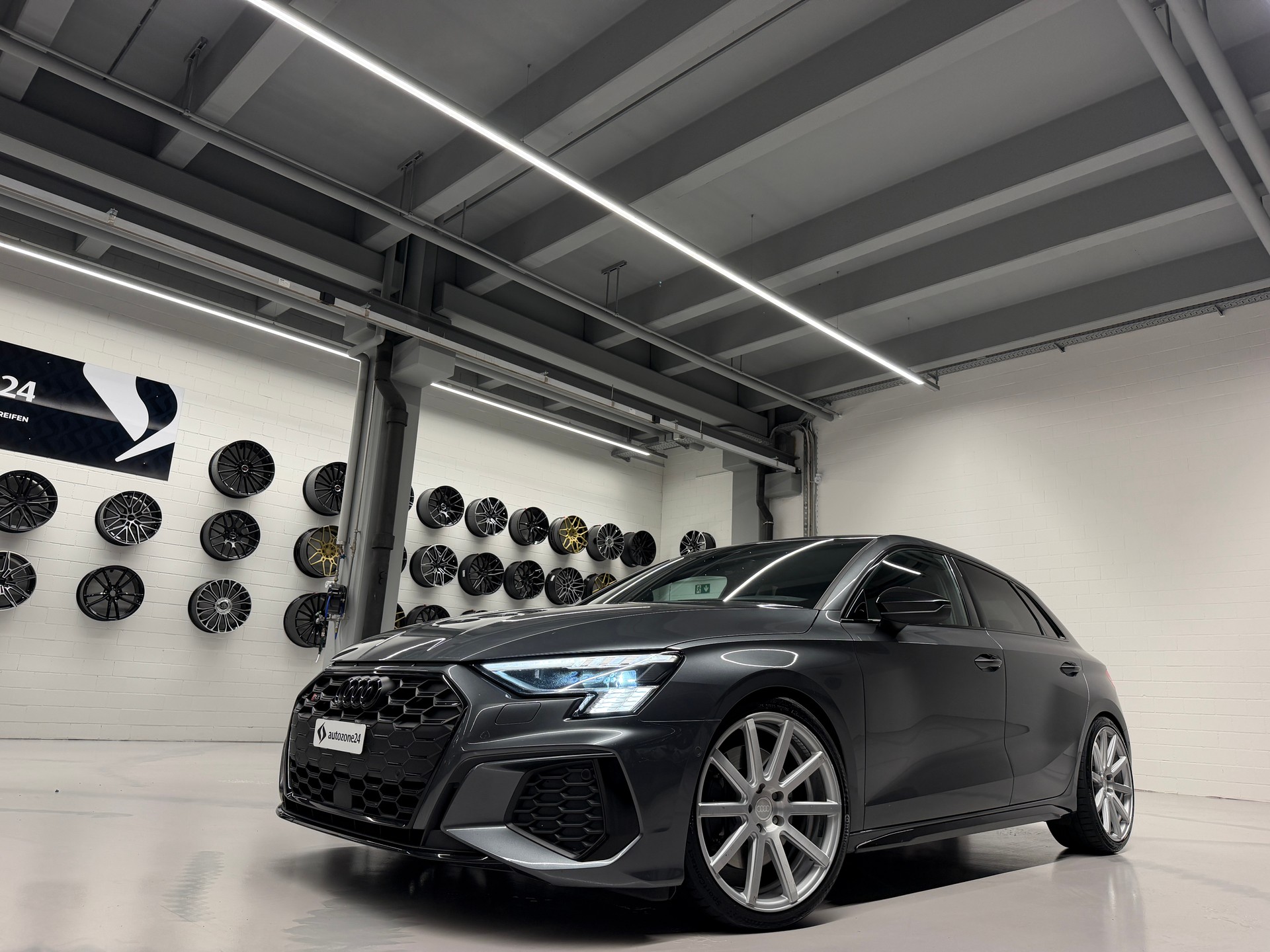 AUDI S3 Sportback 2.0 TFSI quattro S-Tronic *ABT Tuning 370PS*CH-Auto*Frisch ab MFK*Garantie*H&R Federn-image-15