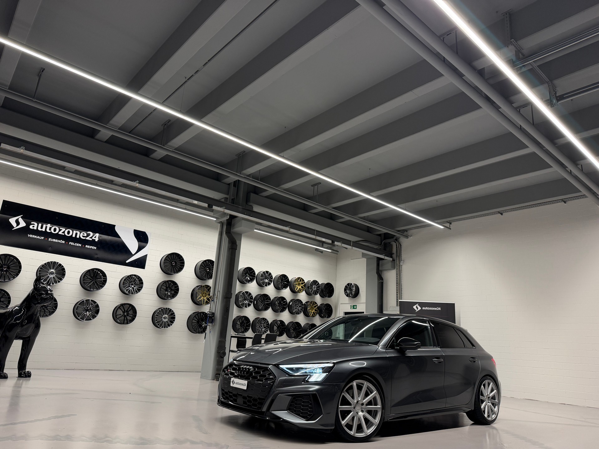AUDI S3 Sportback 2.0 TFSI quattro S-Tronic *ABT Tuning 370PS*CH-Auto*Frisch ab MFK*Garantie*H&R Federn-image-16