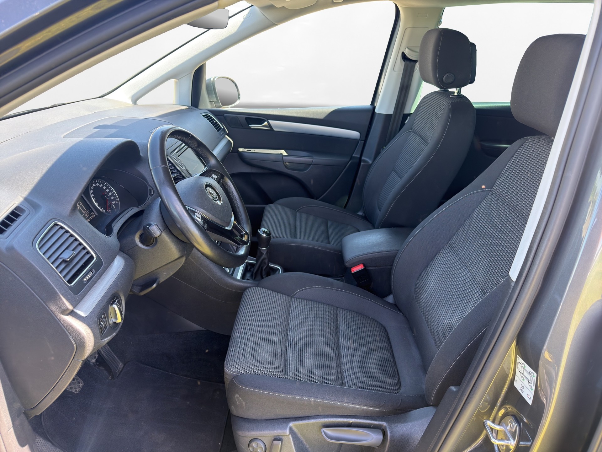 VW Sharan 2.0 TDI BMT Family 4Motion-image-8