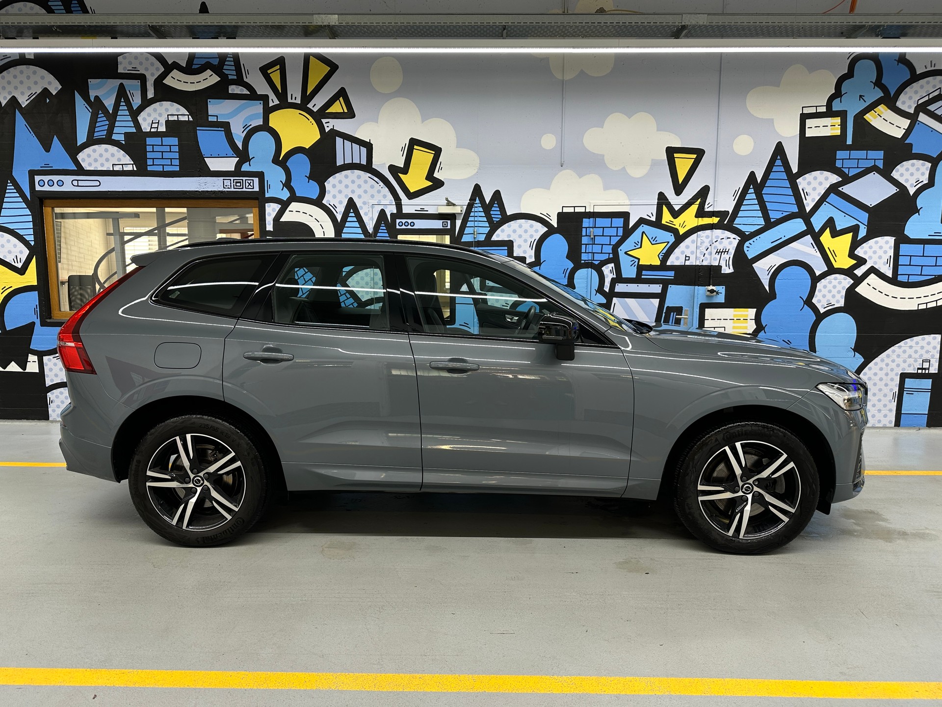 VOLVO XC60 B5 Diesel Mild Hybrid AWD R-Design Geartronic-showroom-element-2