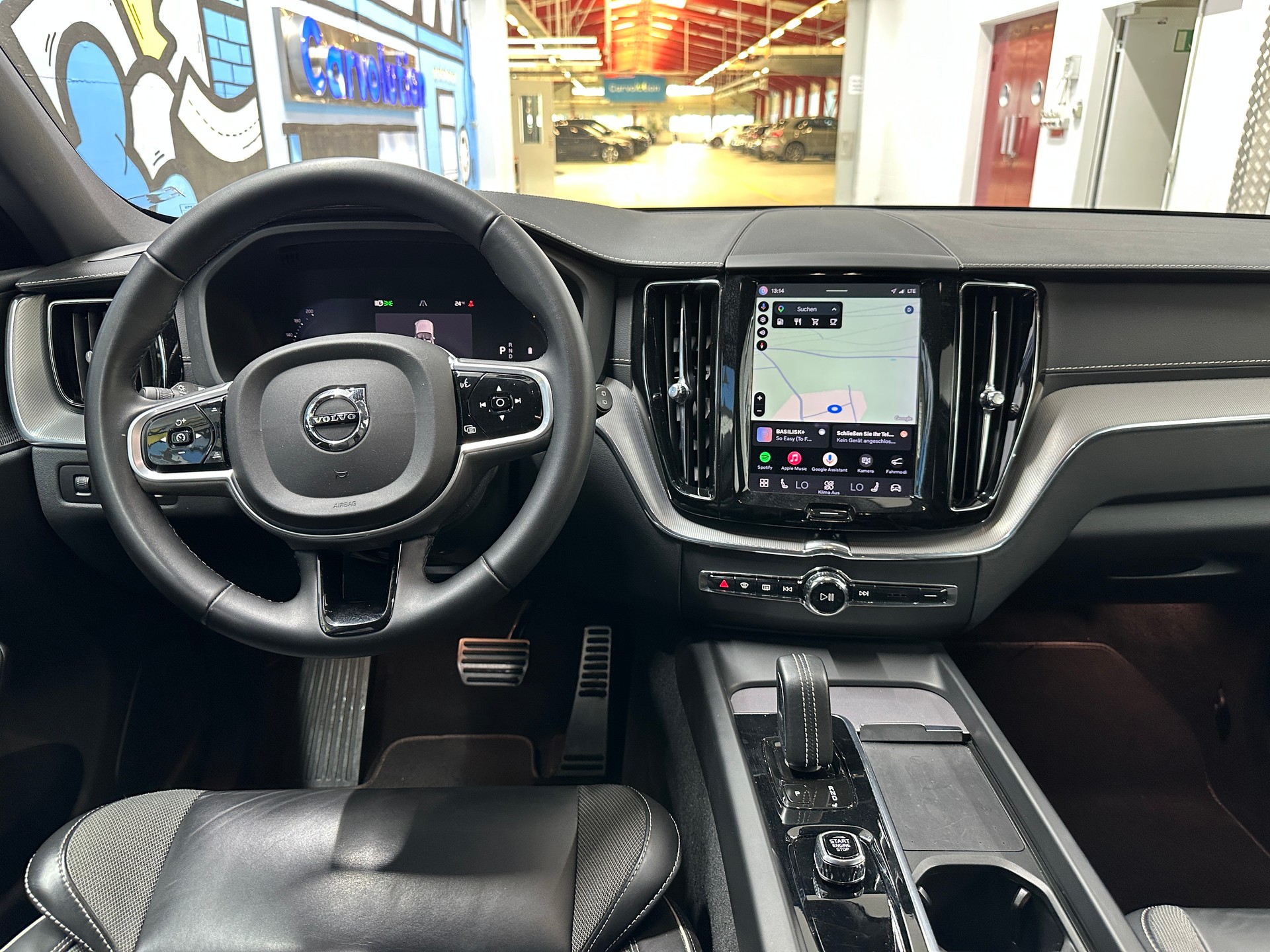 VOLVO XC60 B5 Diesel Mild Hybrid AWD R-Design Geartronic-image-9