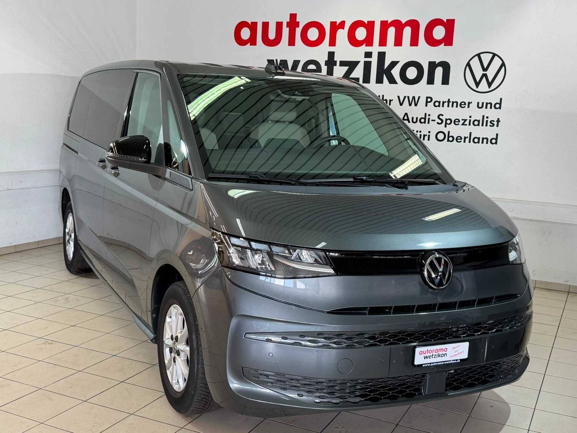 VW Multivan 2.0 TDI DSG Lang-showroom-element-1