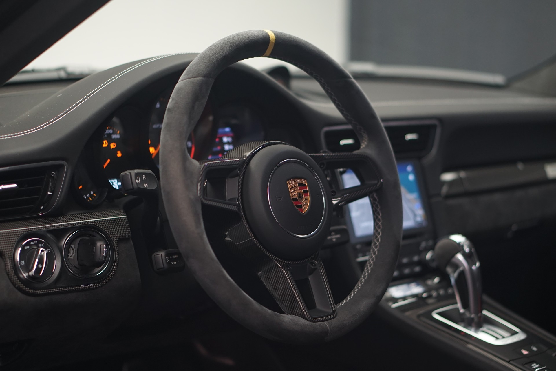 PORSCHE 911 GT3 RS PDK *Weissach*-image-15