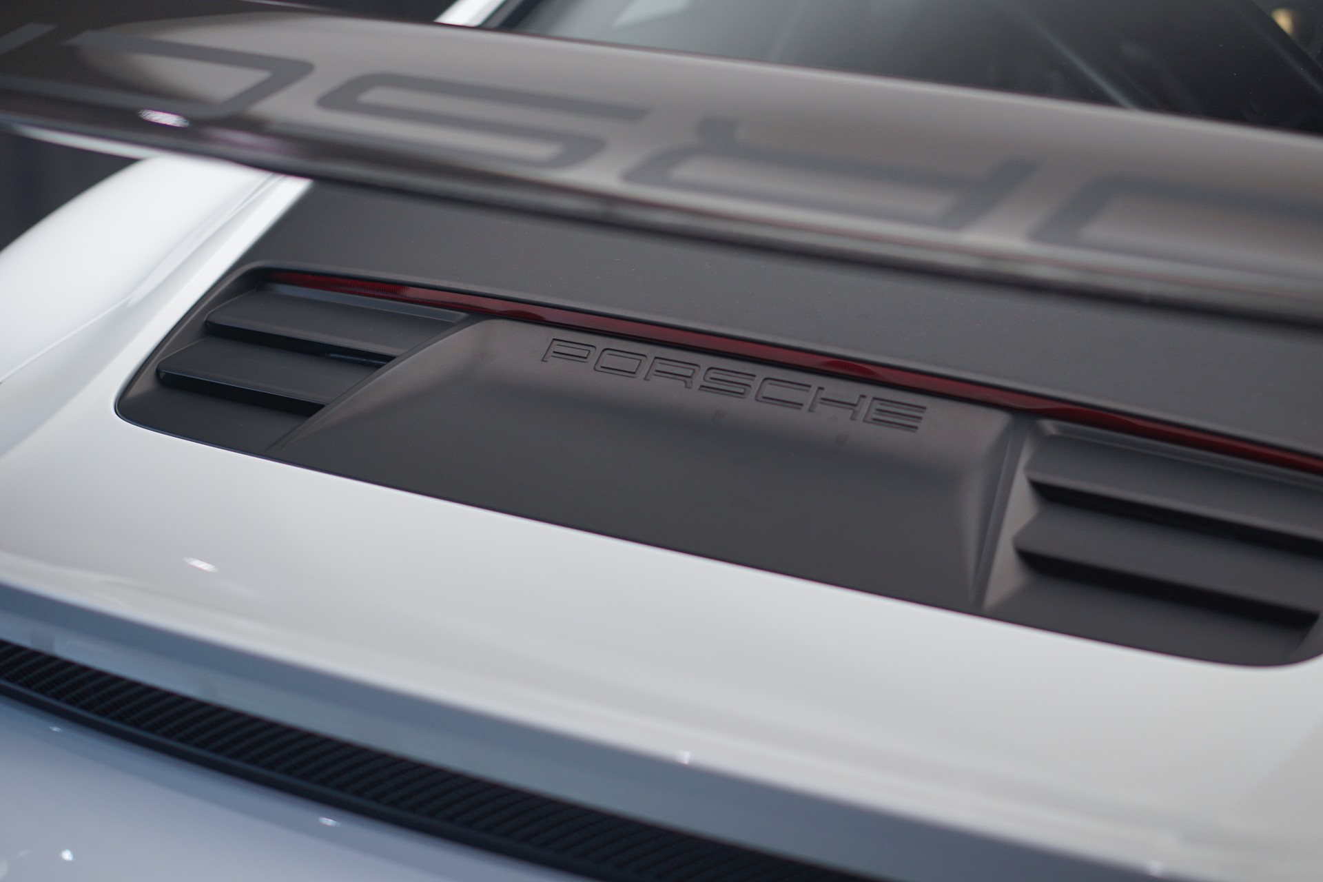 PORSCHE 911 GT3 RS PDK *Weissach*-image-43